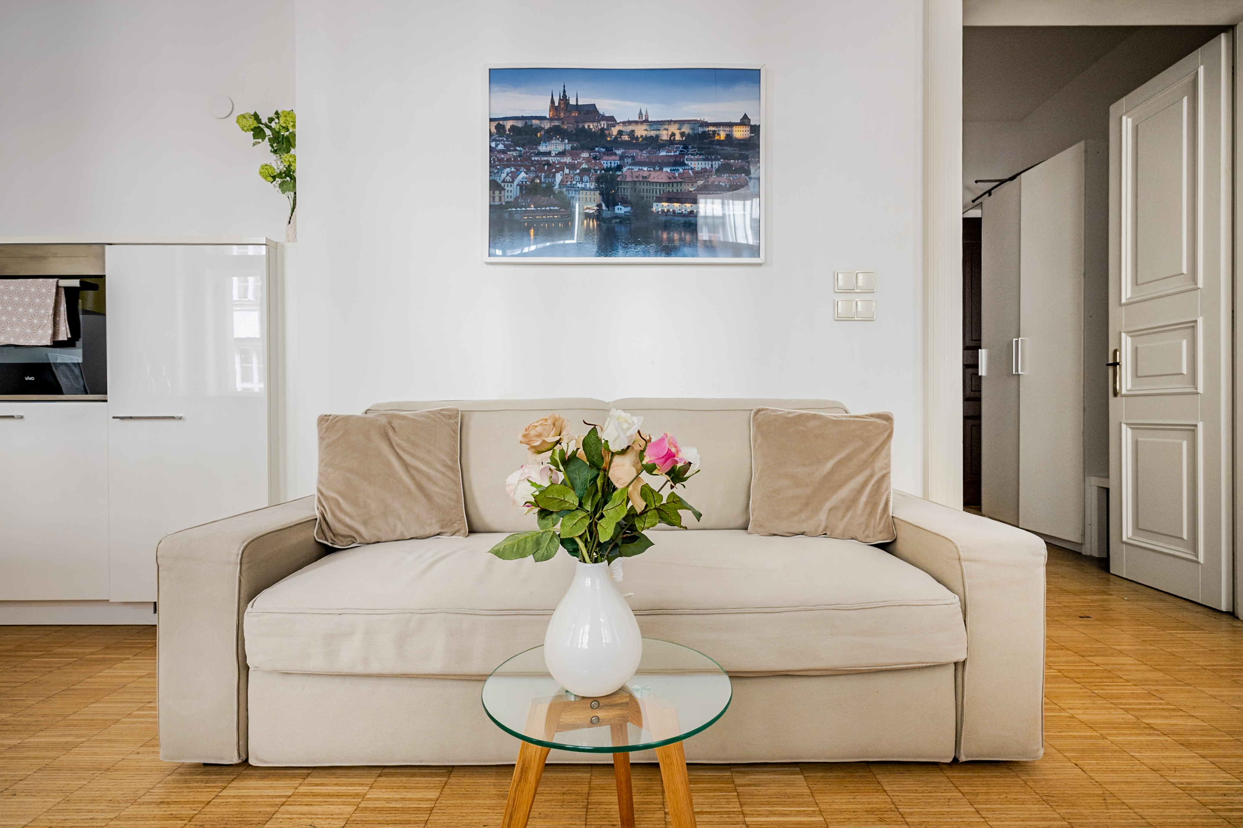 New central apartment