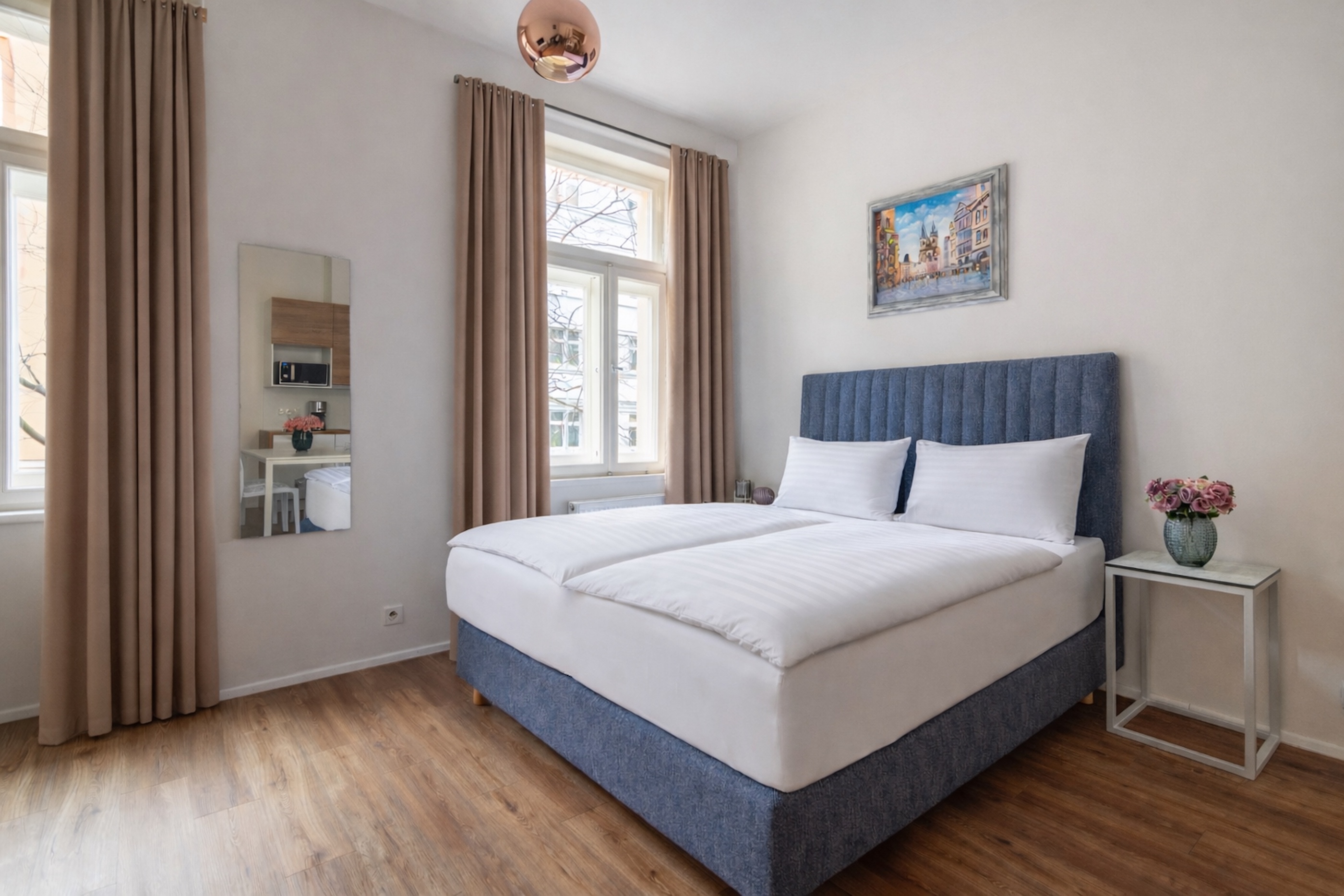 Dwellfort | Charming Apartment in a Fabulous Area