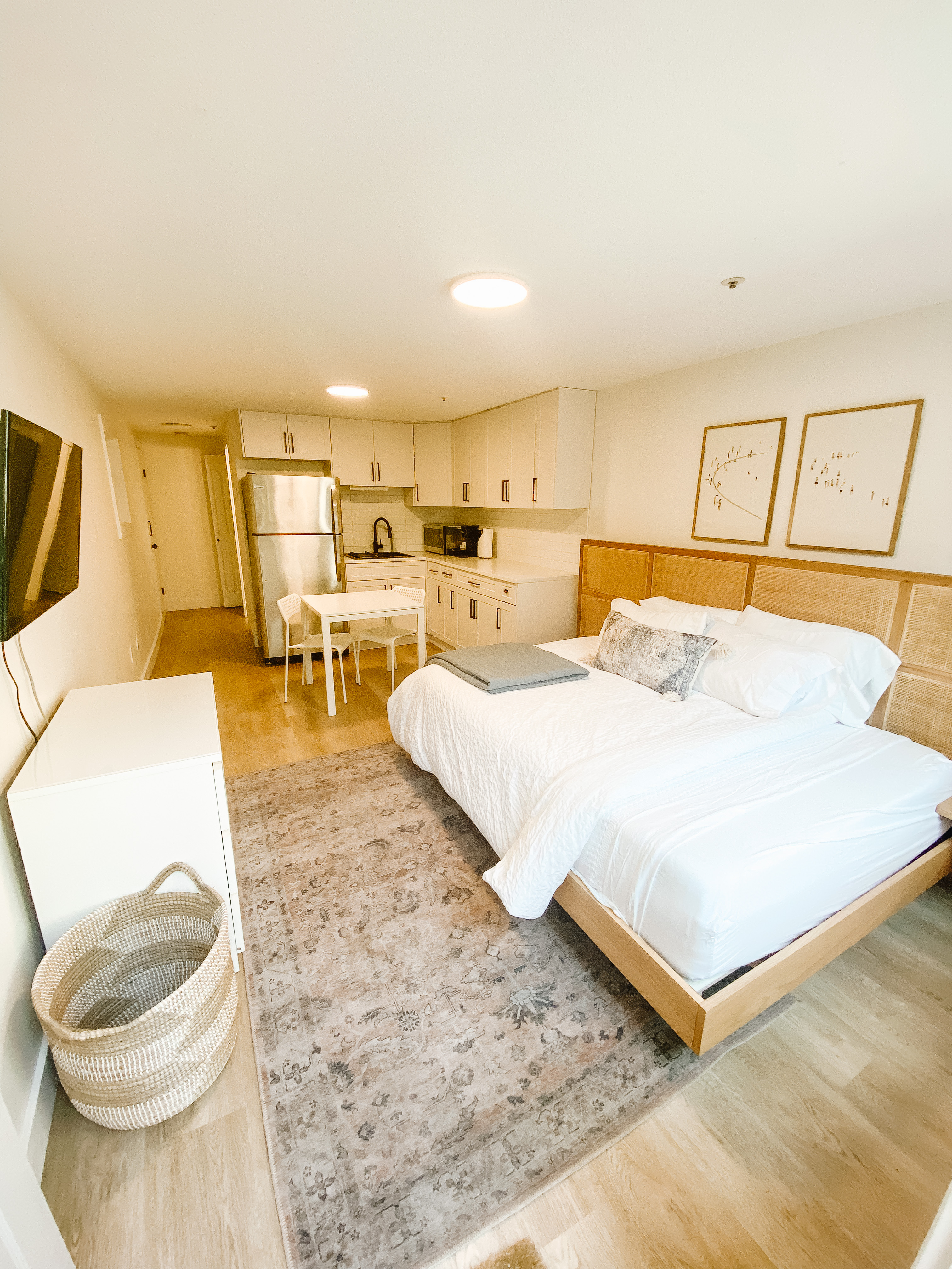 Perfectly located Main Street studio
