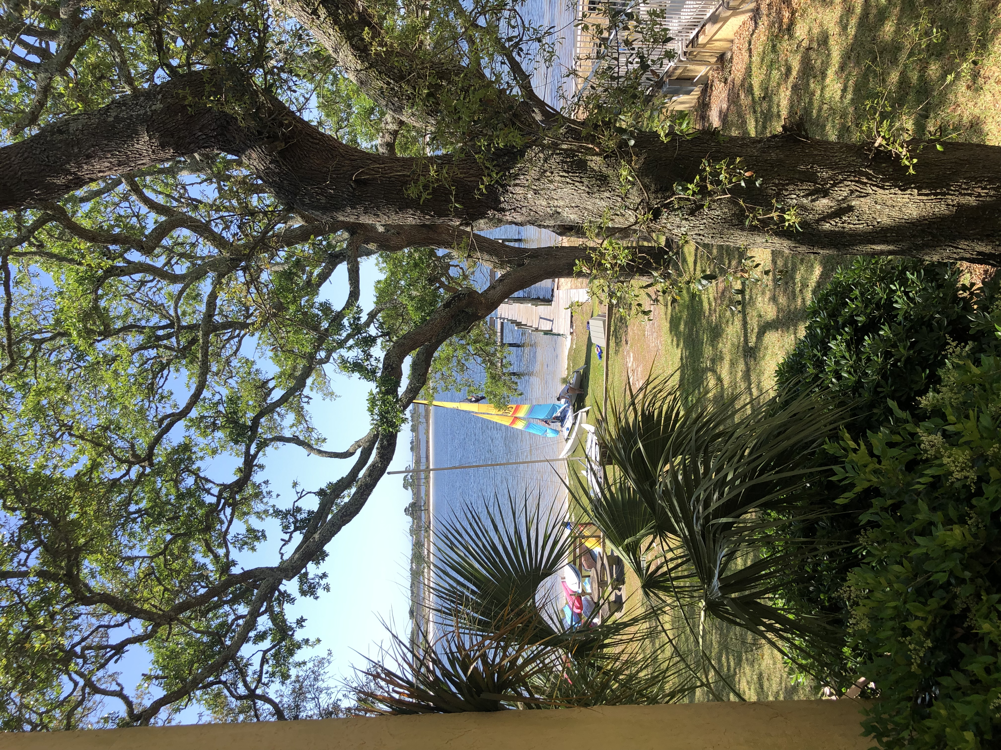 Salt Therapy *Waterfront Condo *Dock *Pool