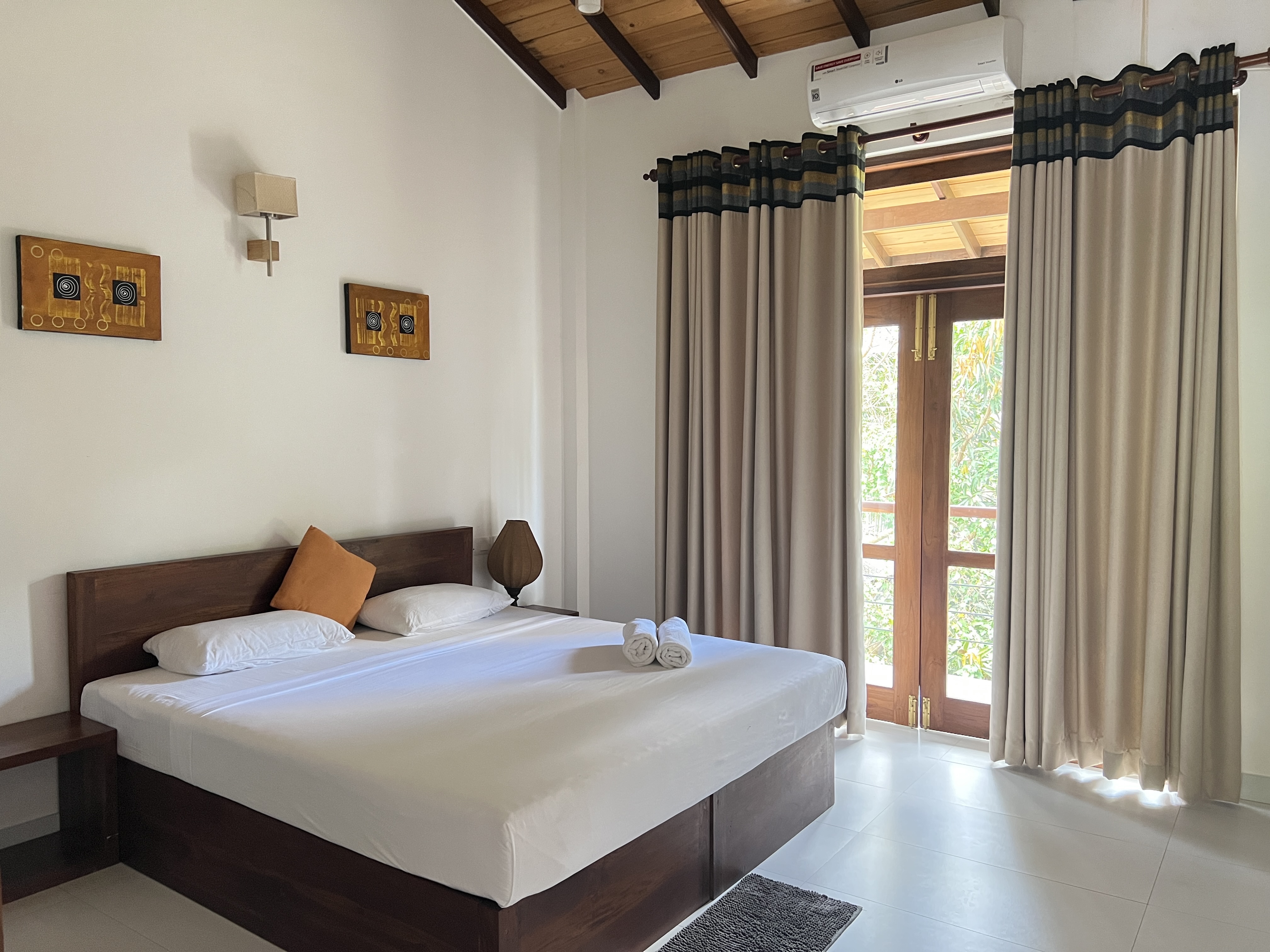 Double Room - Amuththa Resort