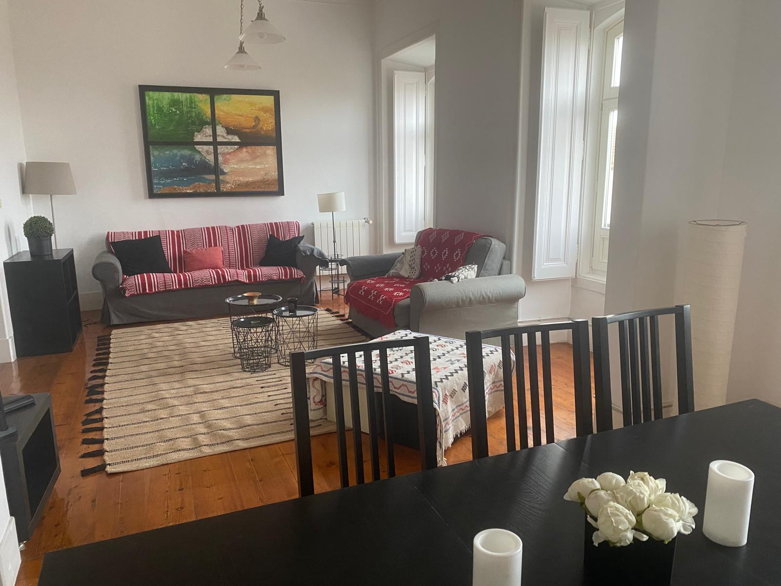 Castelo Patio Apartment 6-8 persons in Santa Maria Maior, Lisbon