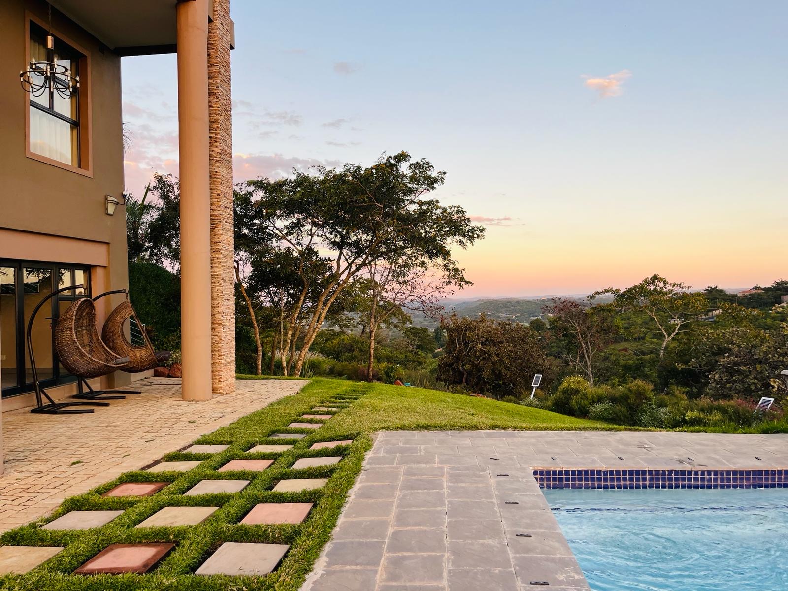 Borrowdale Hills: Luxury 10 Bedroom Harare House