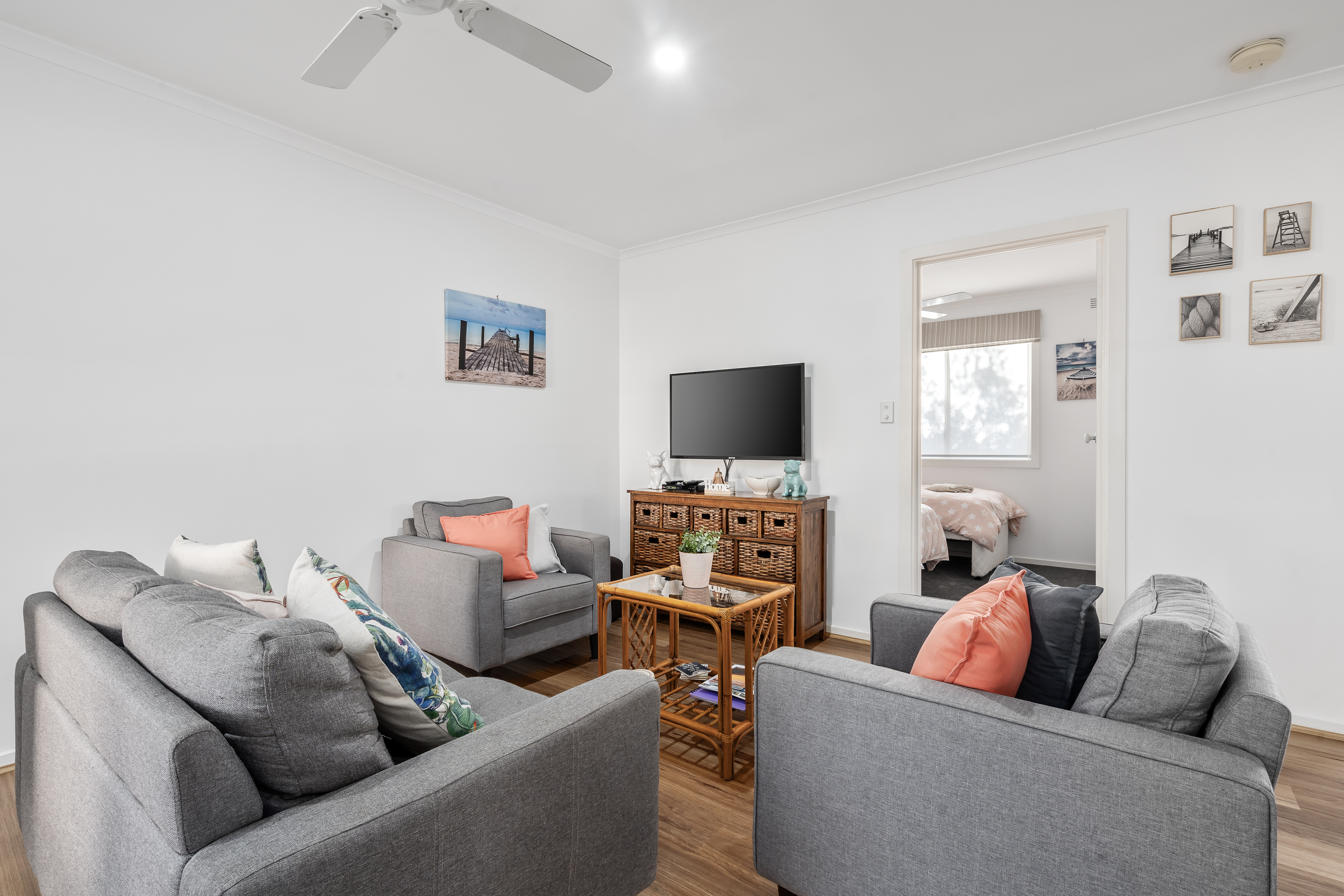 Charming Riverside Unit in Paradise in Greater Geelong, Barwon South West Vic