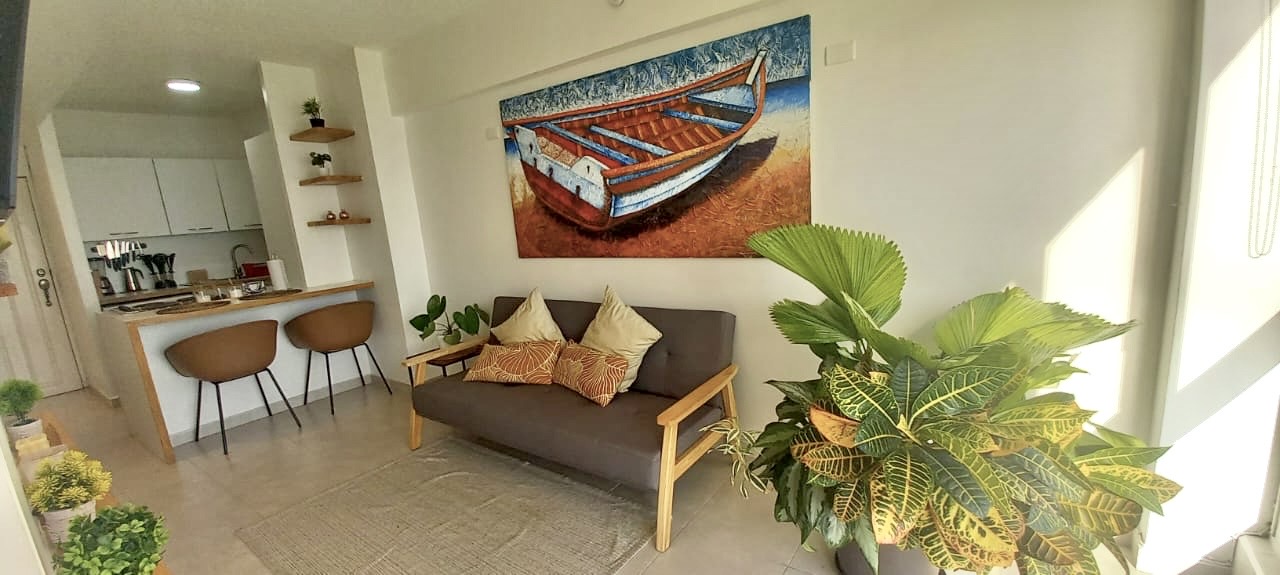 Ocean View. Cozy Oceanfront Apartment