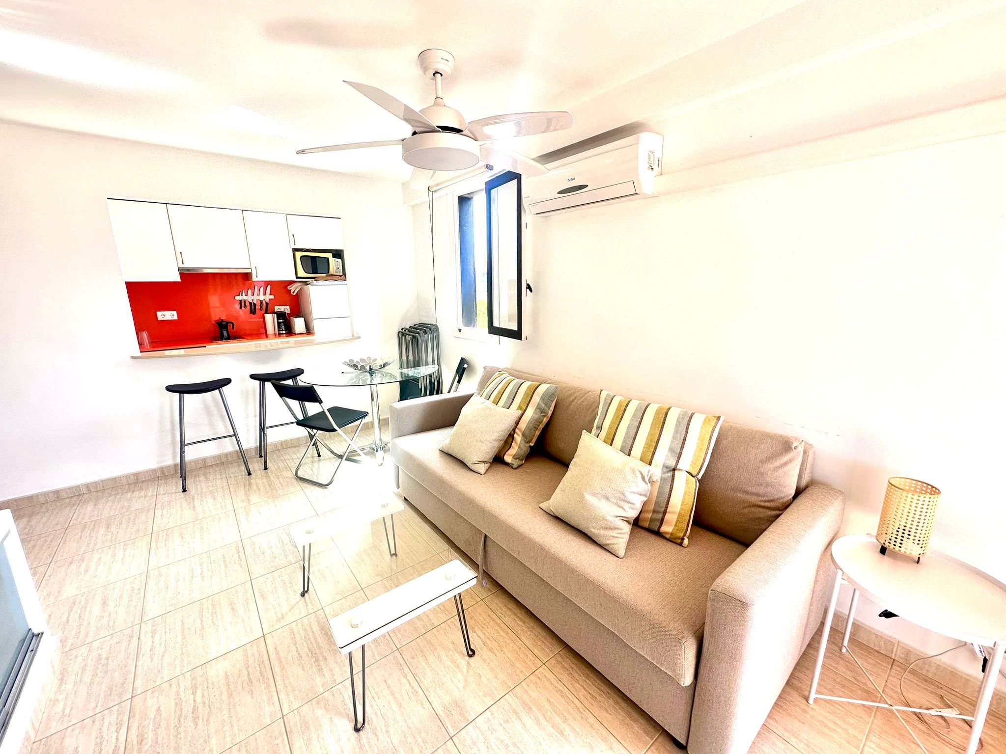 N CALA BLANCA A 2 MIN PLAYA 4PAX (PTE FULL) in Ciutadella de Menorca, Menorca