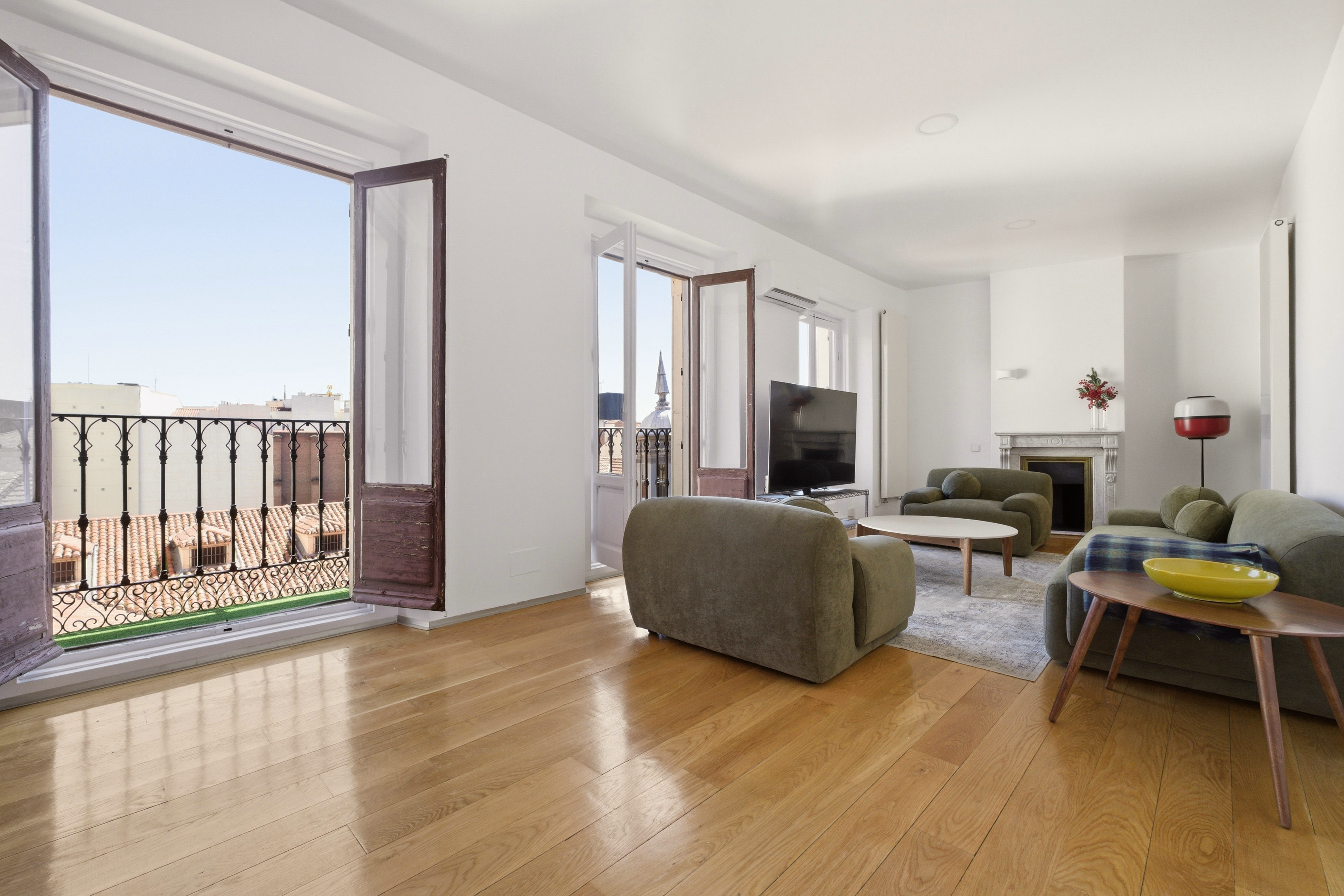 Great Design, Views and Location