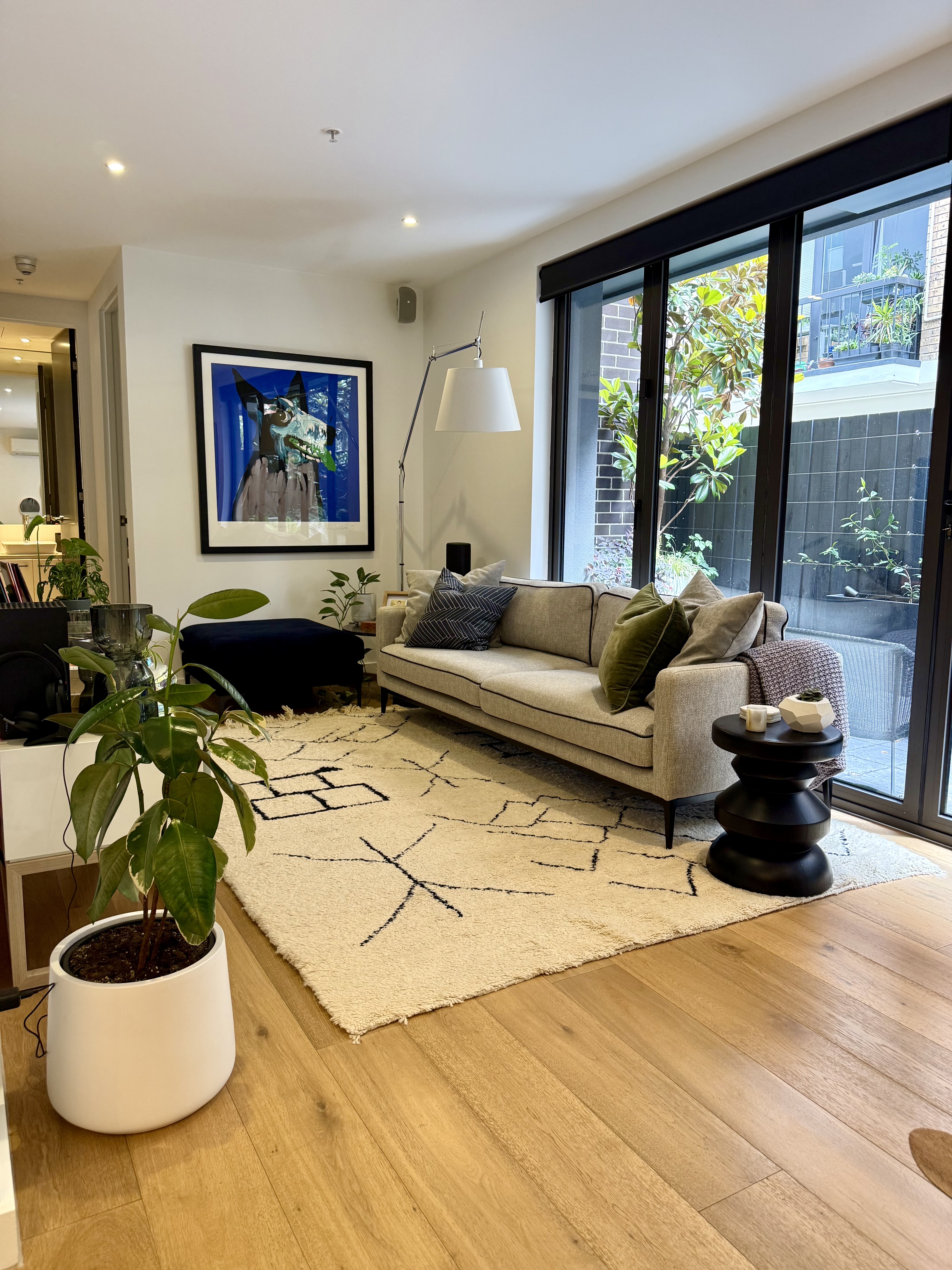 Private Room, Bathroom in Modern Garden Apartment in Stonnington, Melbourne