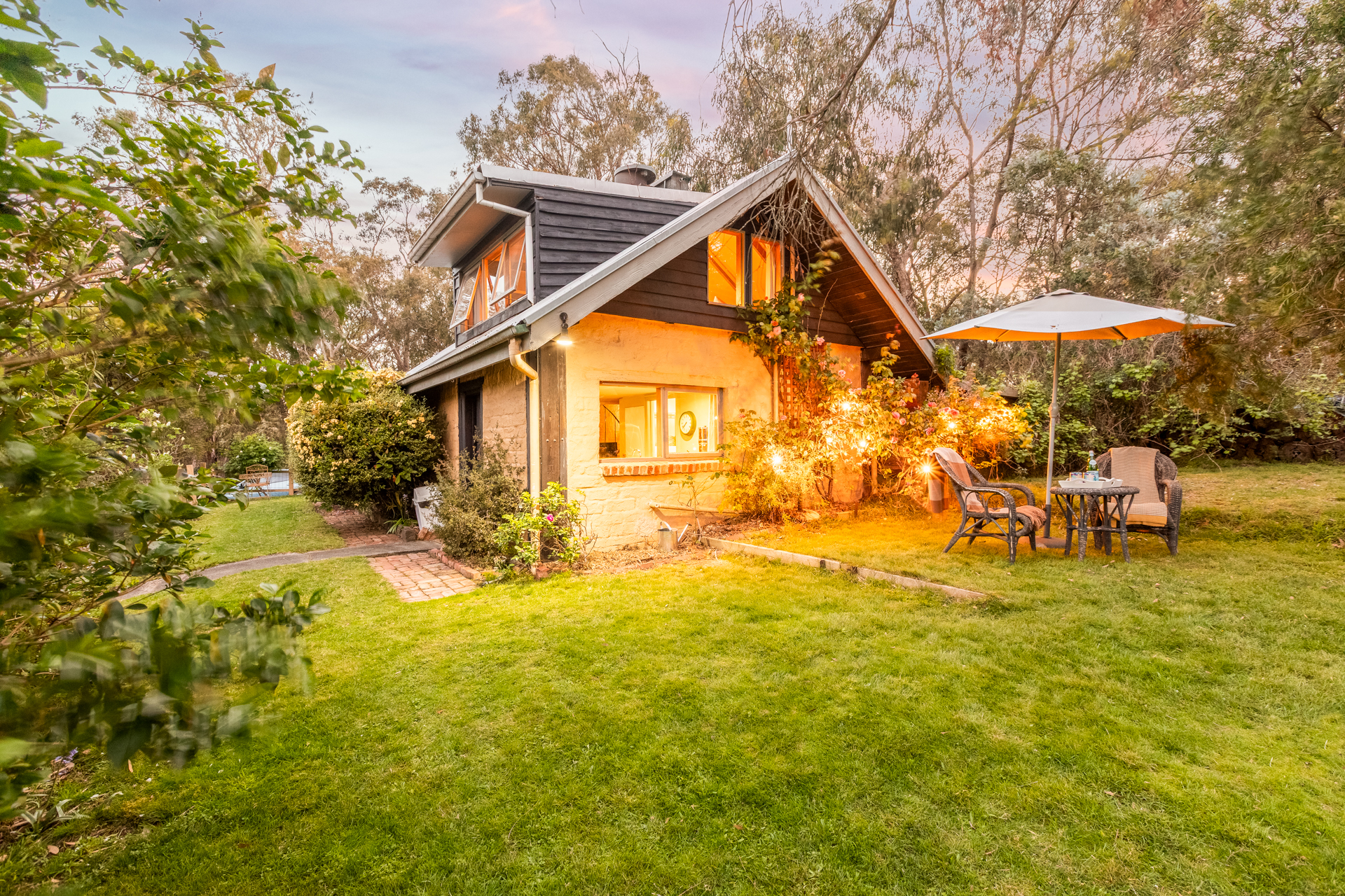 Whispering Vines Cottage - private sauna & fire in Yarra Ranges, Melbourne