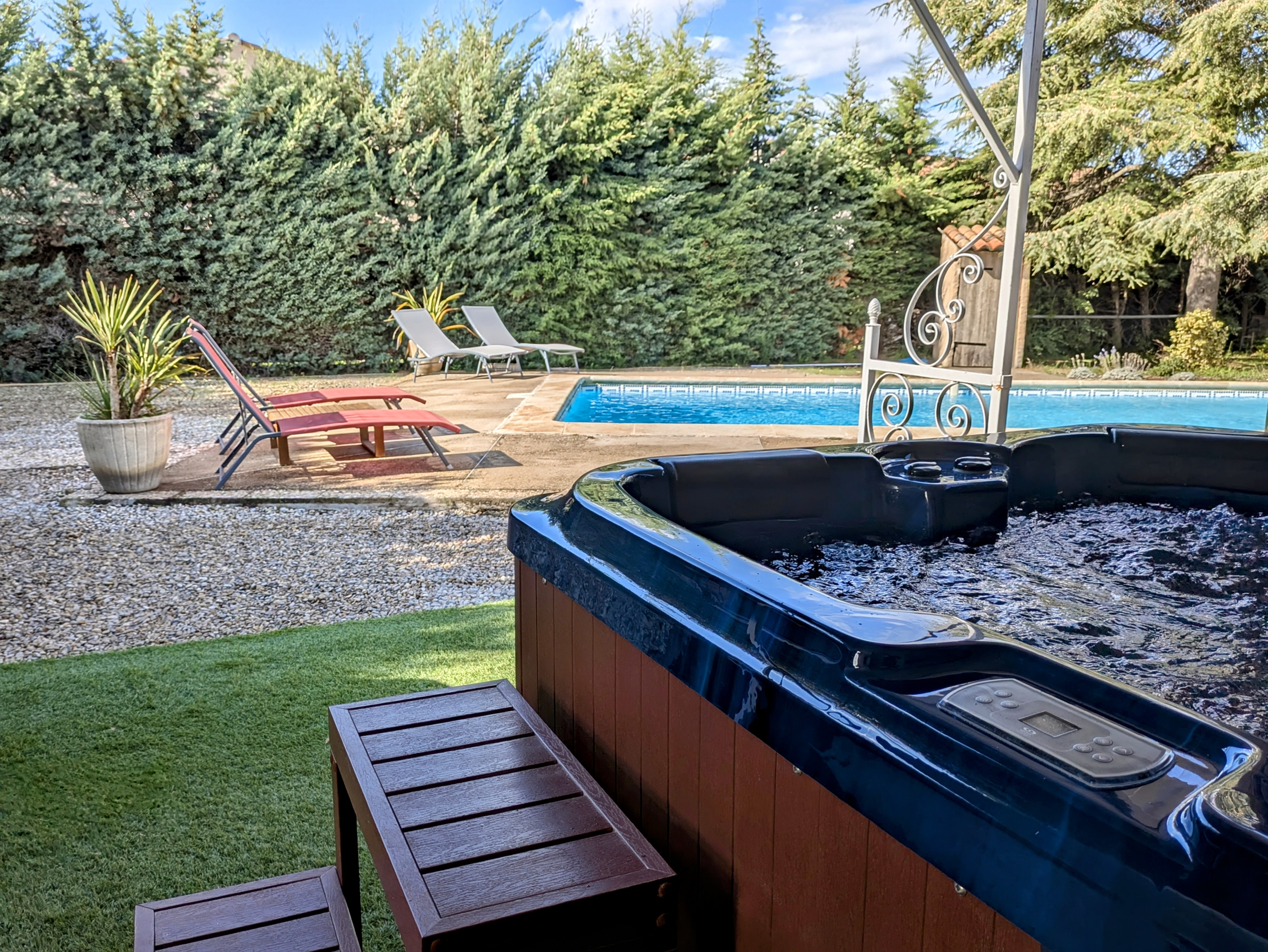 House with its private SPA and swimming pool