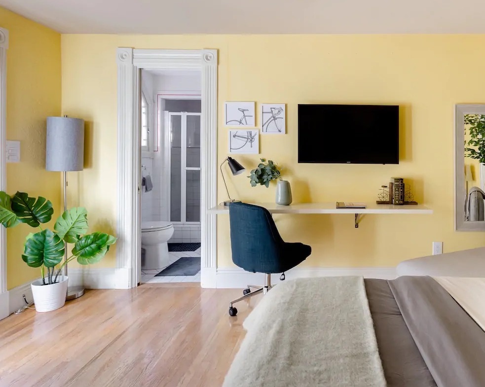 Clean*Safe*Quiet Private Bath SF Suite