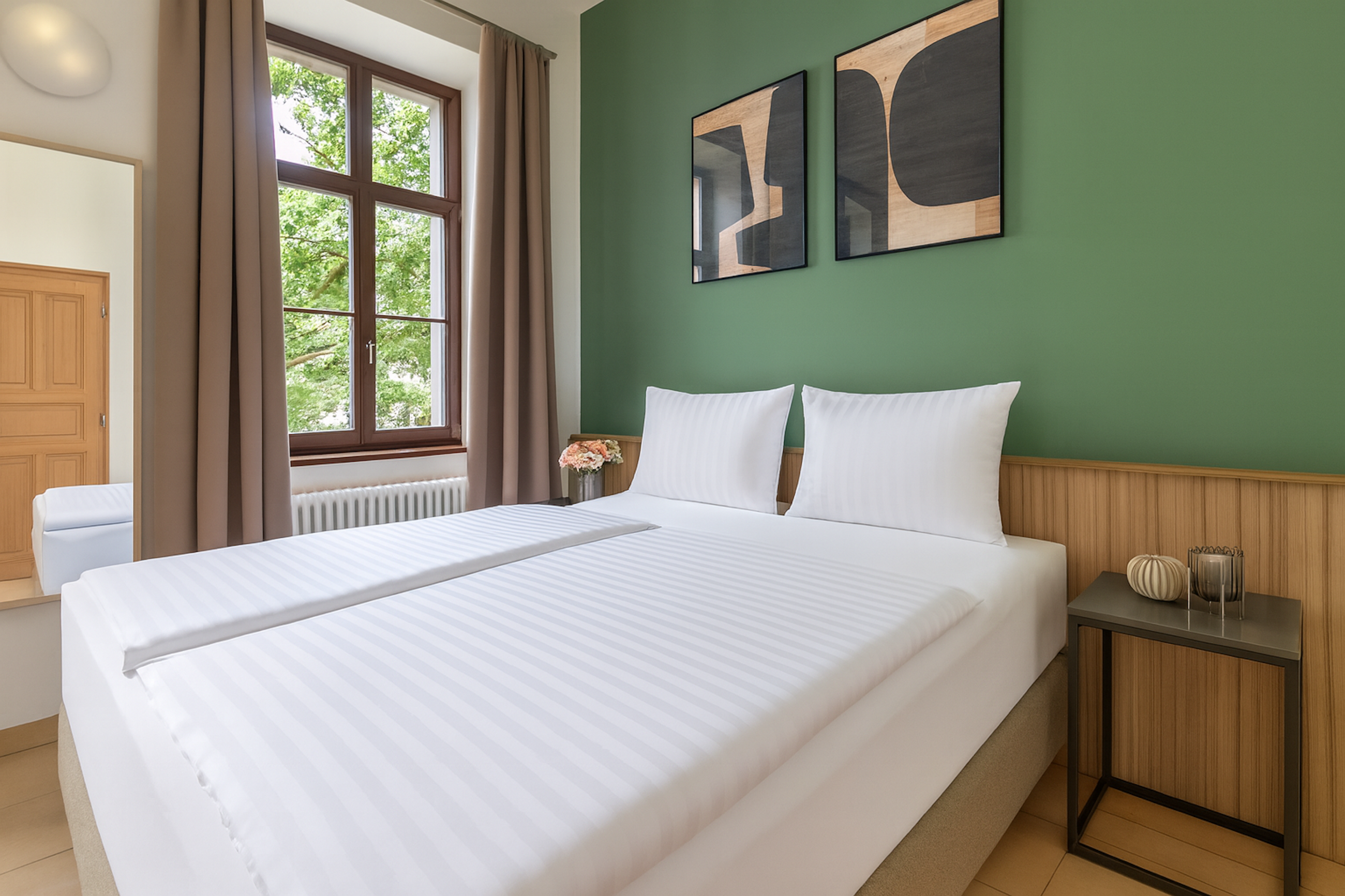Dwellfort | Lovely Studio in a Vibrant District