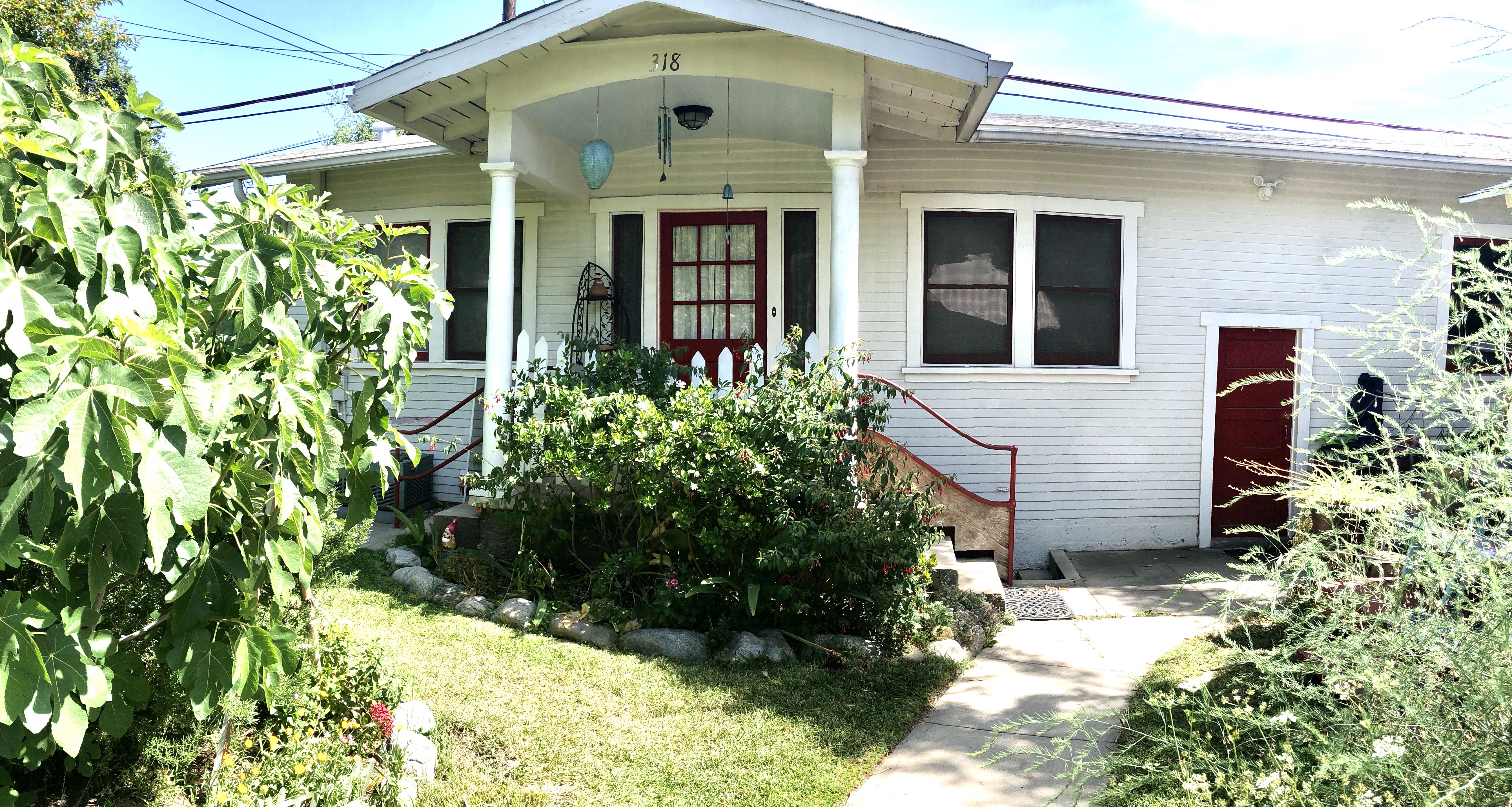 Private Craftsman Bungalow Serene Garden Setting in Monrovia, Los Angeles