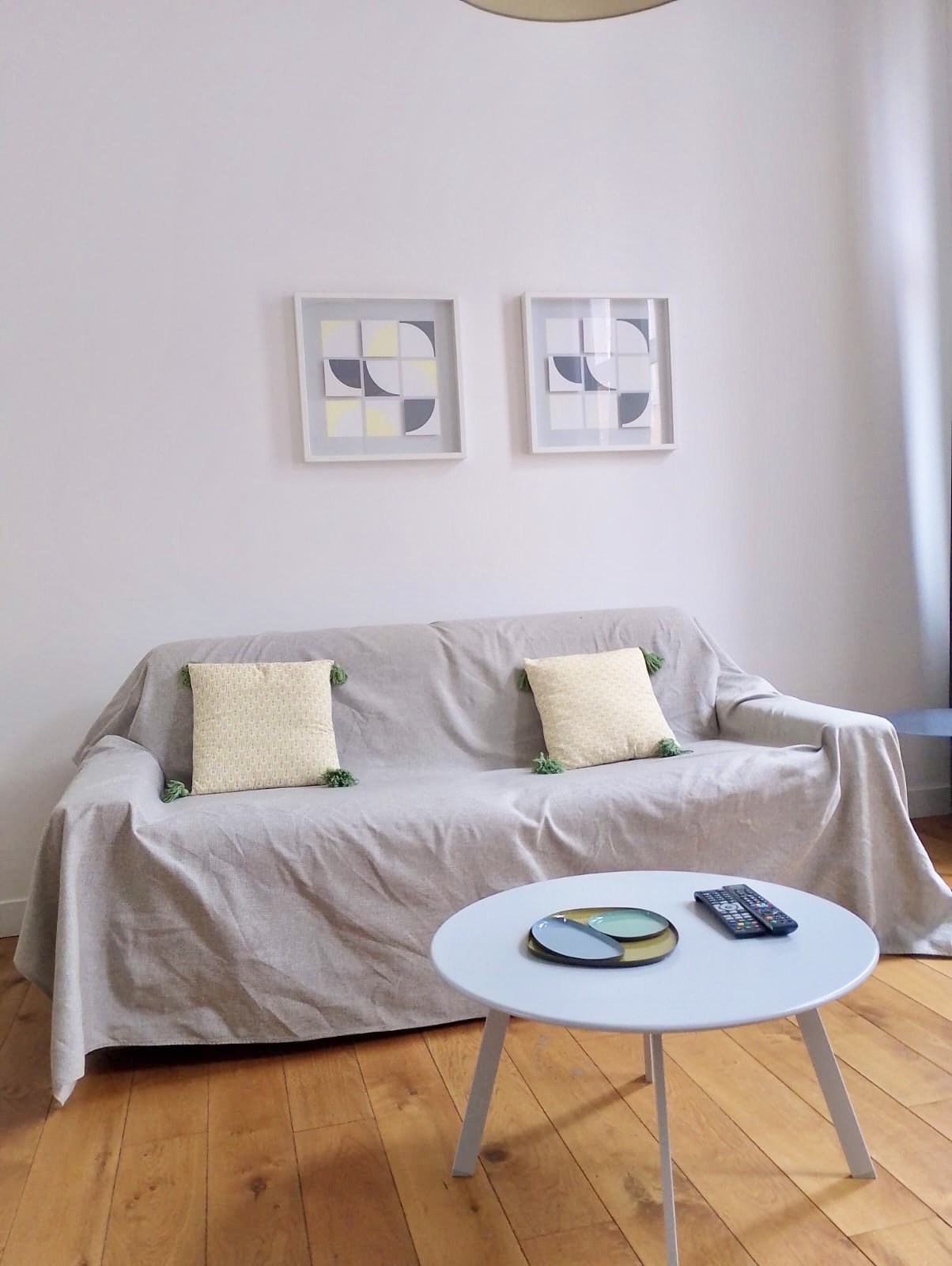 Vintage Nest apartment @Botanique metro in Saint-Josse-ten-Noode, Brussels
