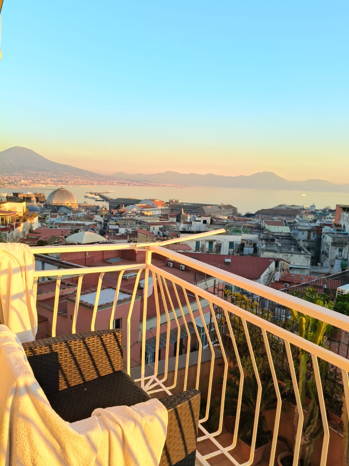 red @ sunsets with view on Vesuvius and Capri in San Ferdinando, Naples