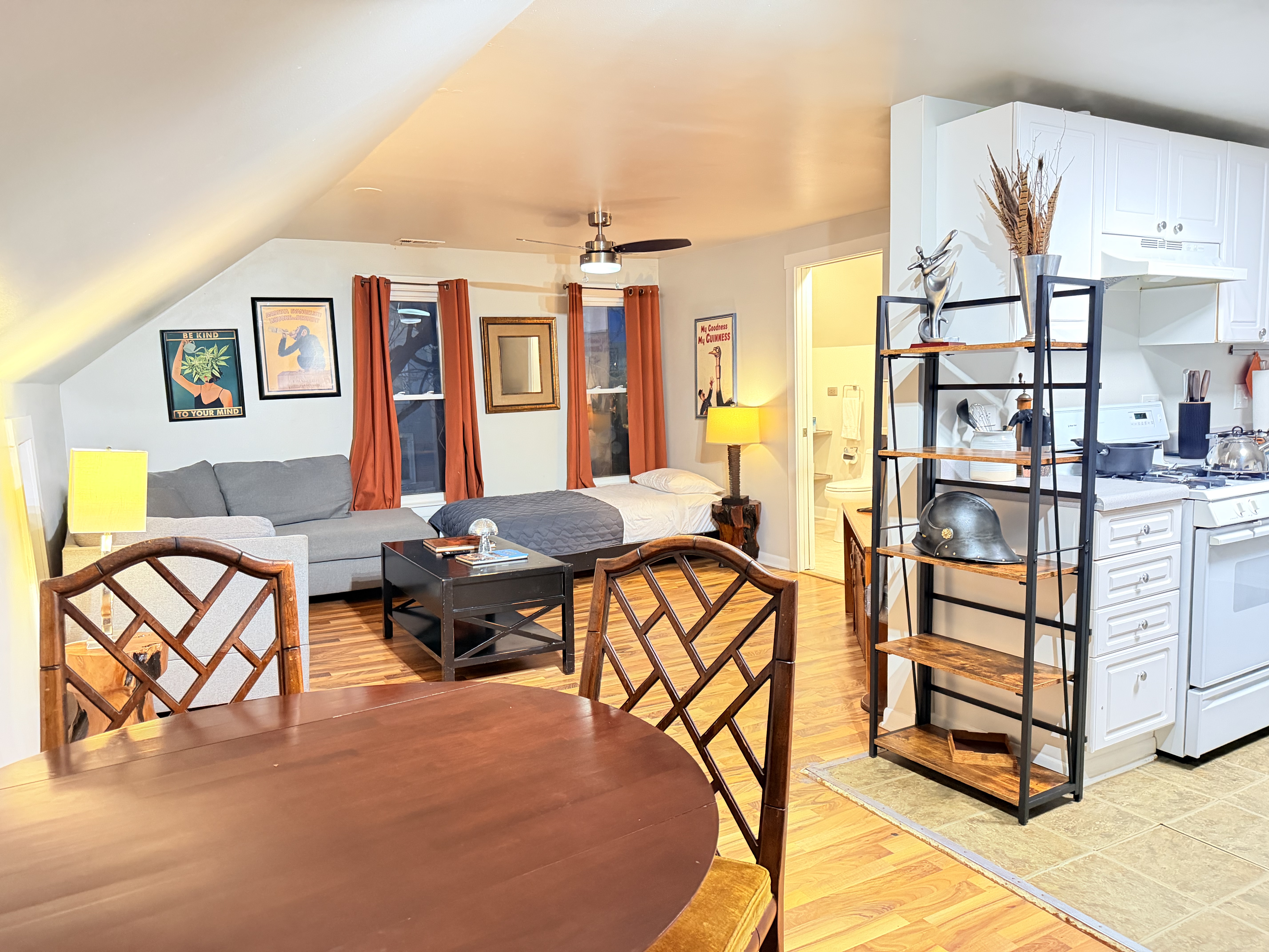 Hip Home in Wicker Park - Monthly Stays in West Town, Chicago