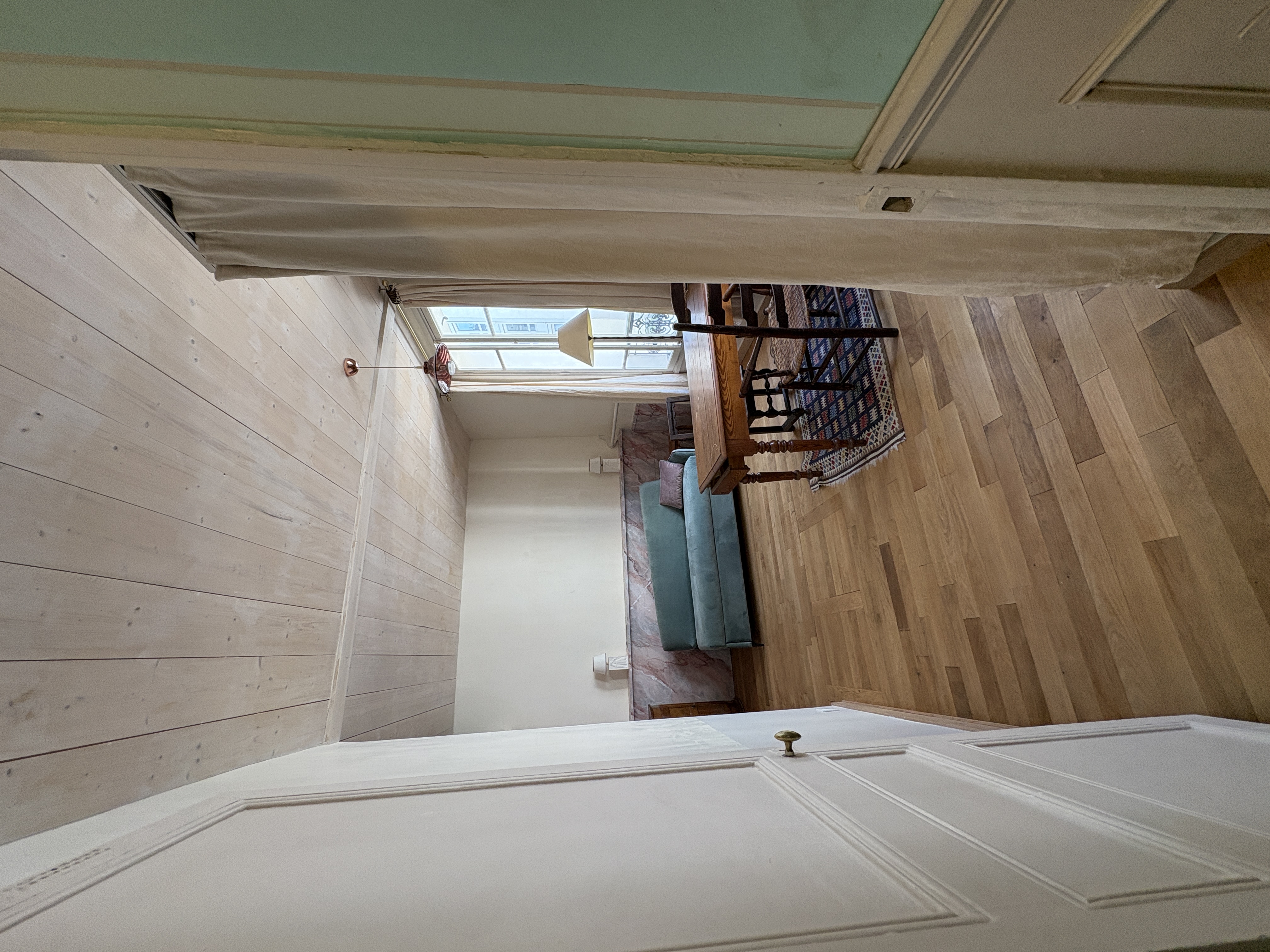 Fully renovated studio in the heart of the 15th in Vaugirard, Paris