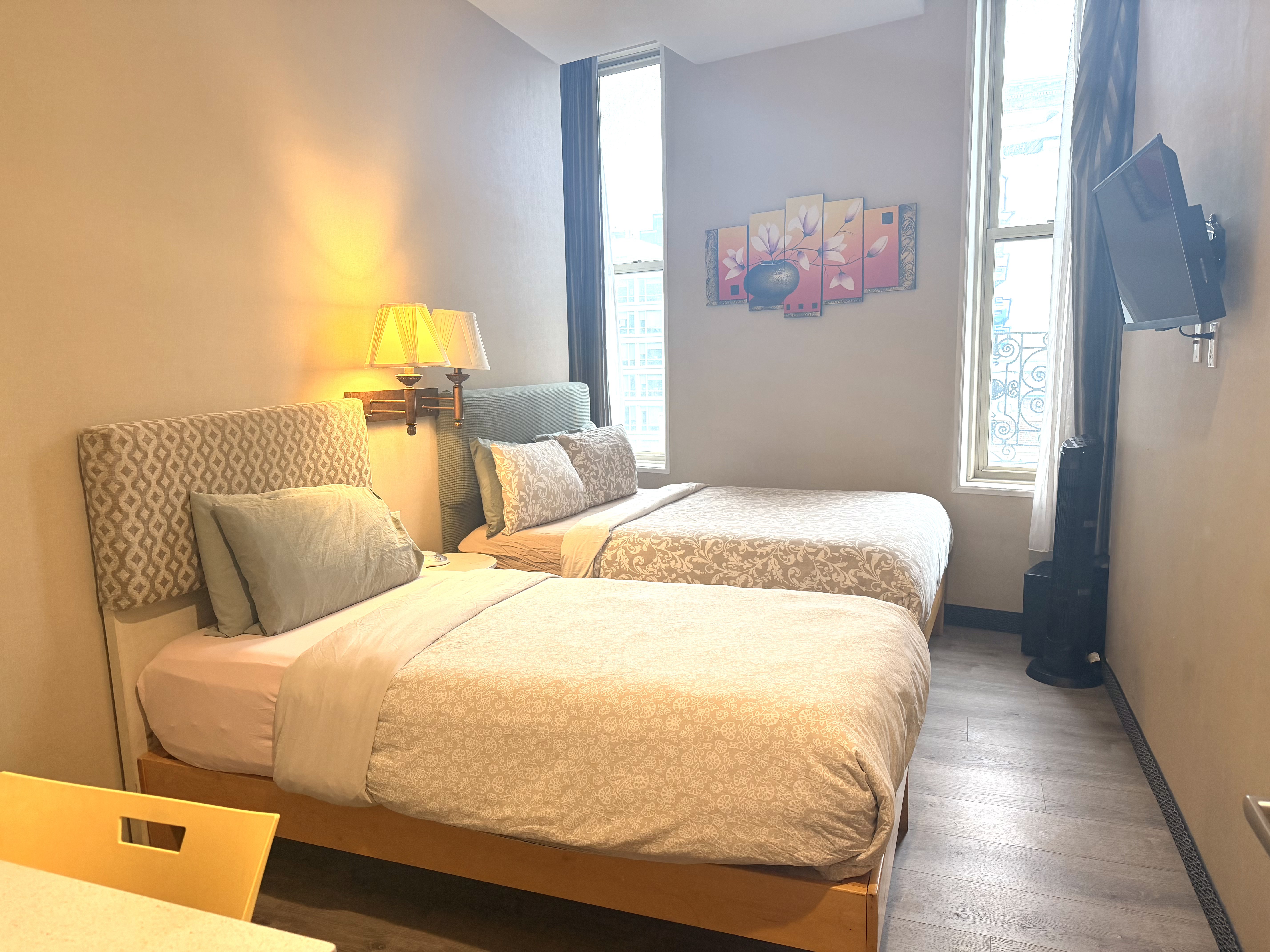 SoHo View Room with Two Beds in Hotel Comfort