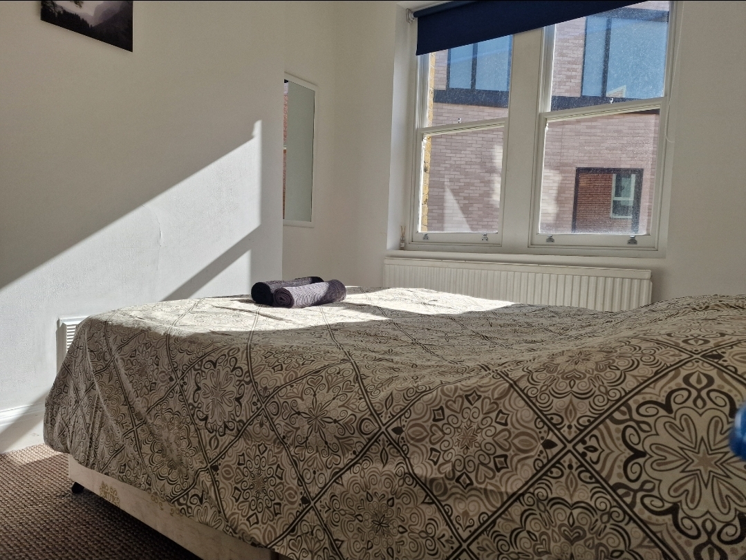 Bright Double Room Kings Cross St Pancras Eurostar
