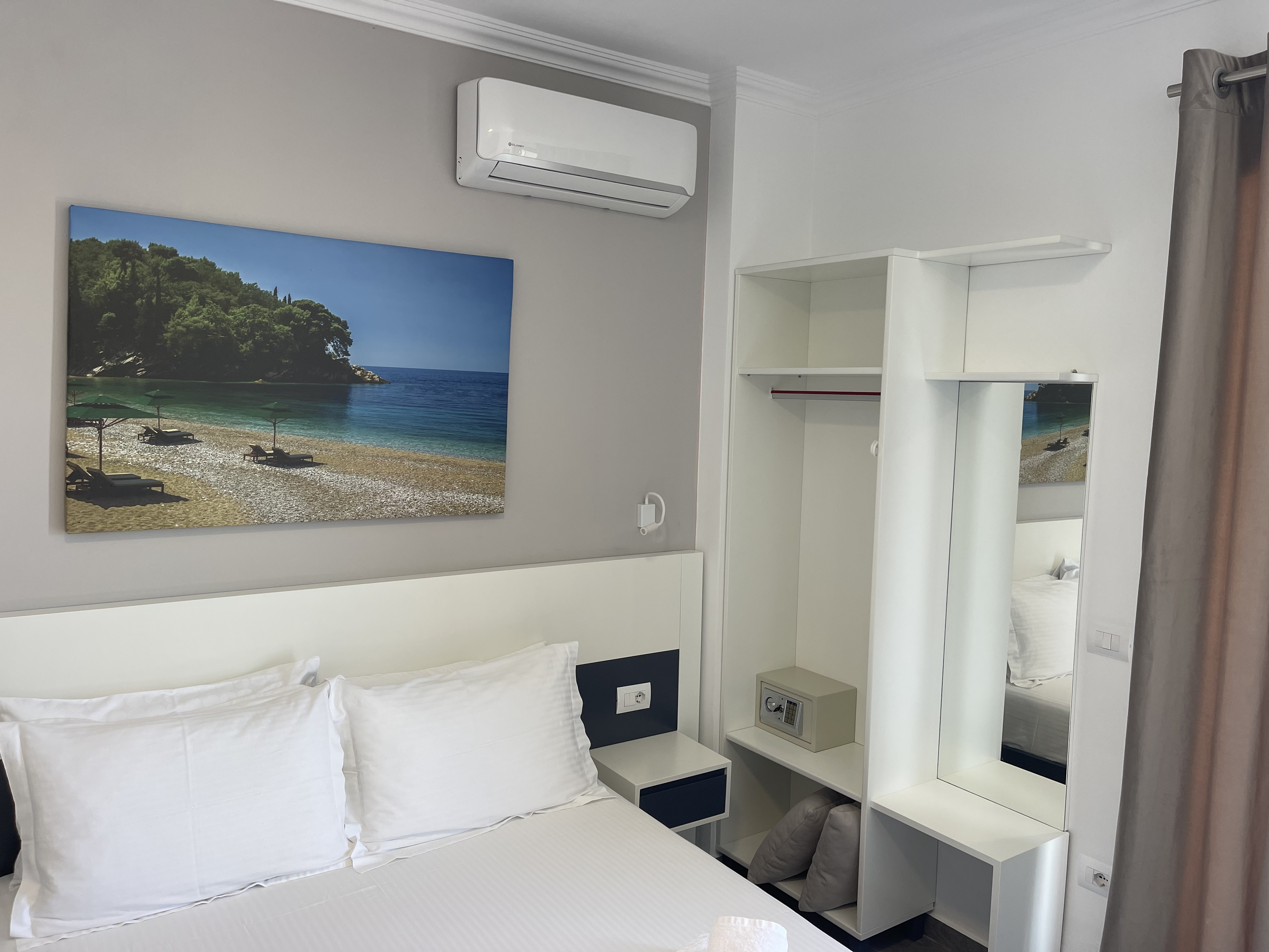 Deluxe Triple Room with Balcony and Sea View(K2’1)