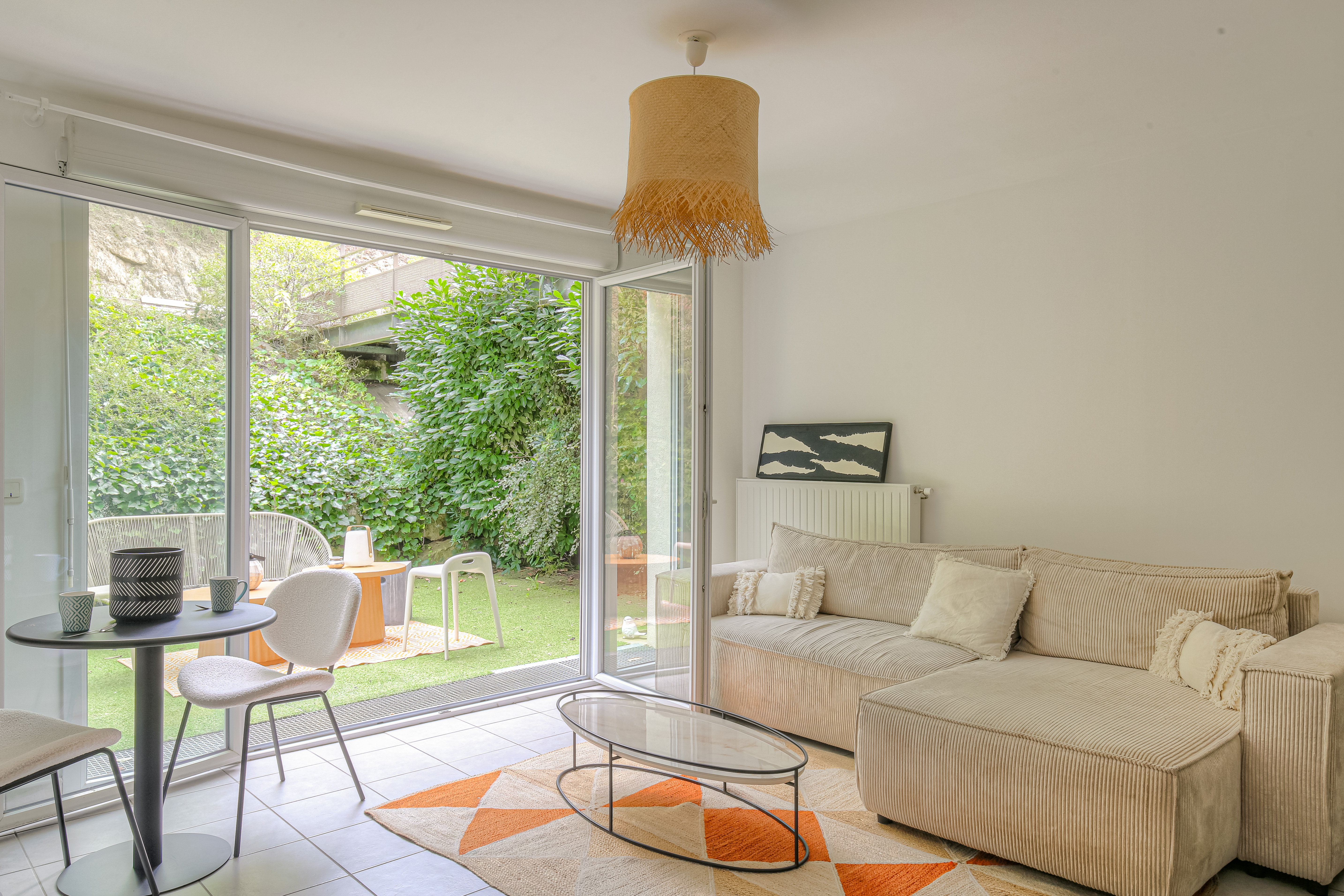 Stunning cozy garden apartment in St Cyr