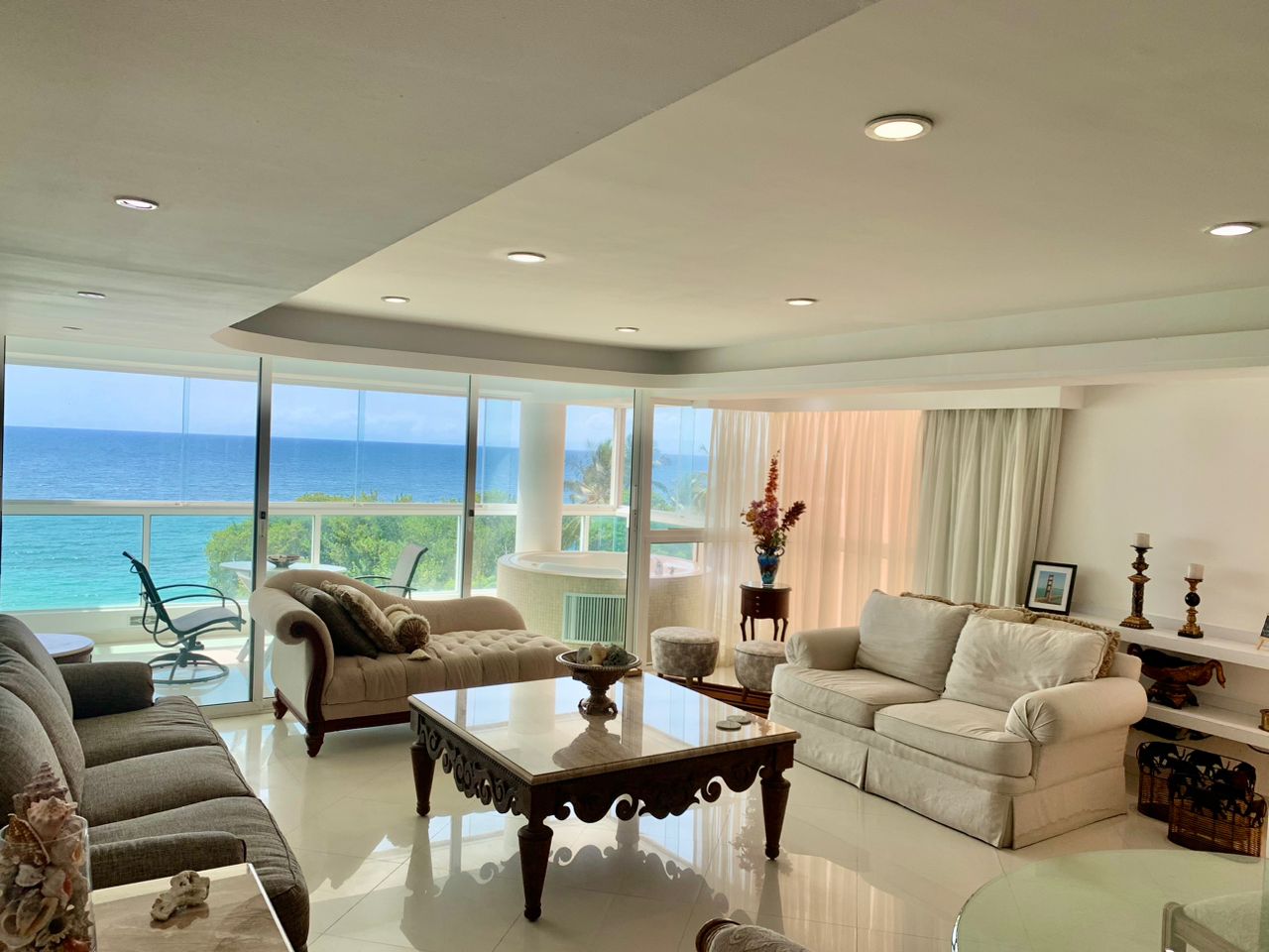 Welcome to Casa Sea Breeze. Pampatar. Playa Moreno