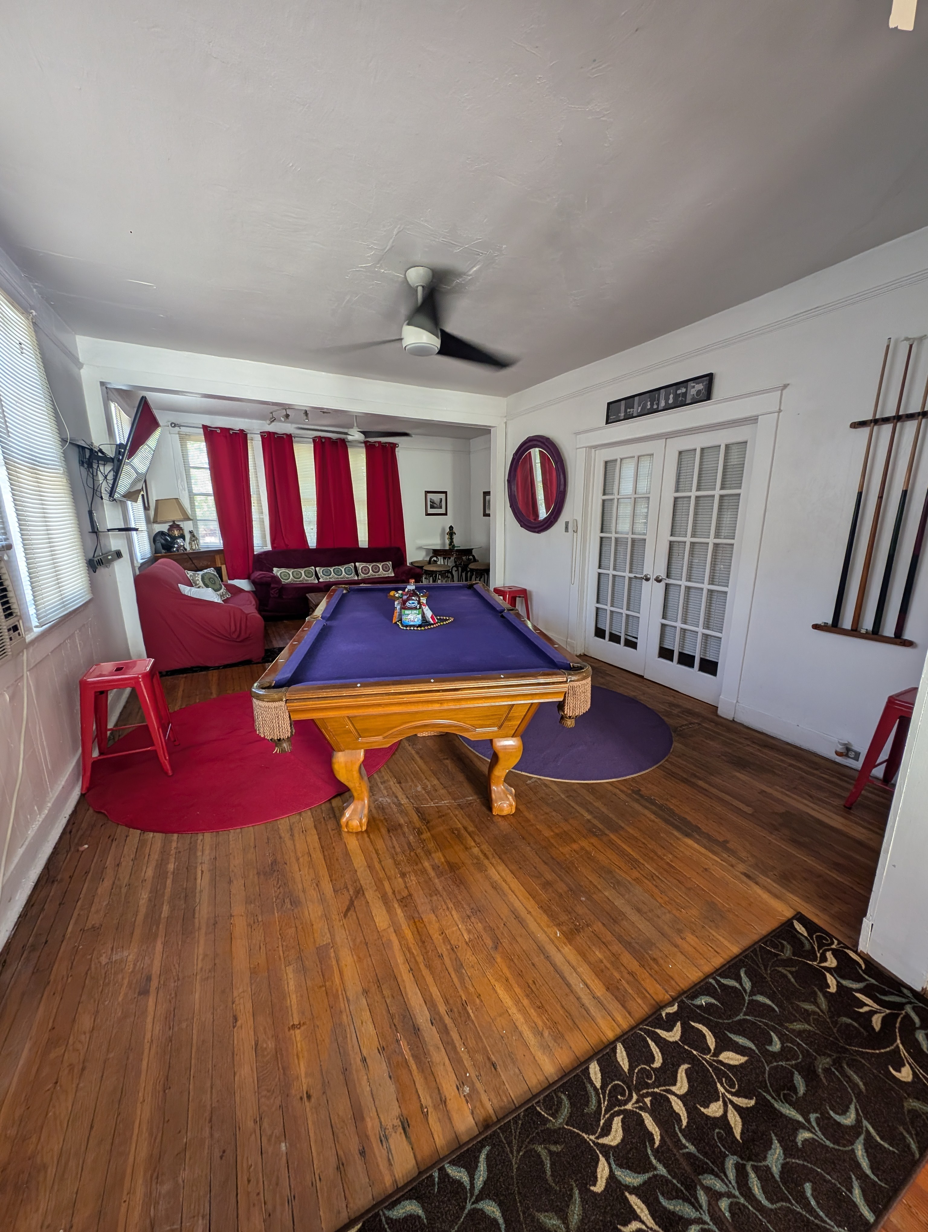 Comfortable, Affordable, Pool table & Location in Broadmoor, New Orleans