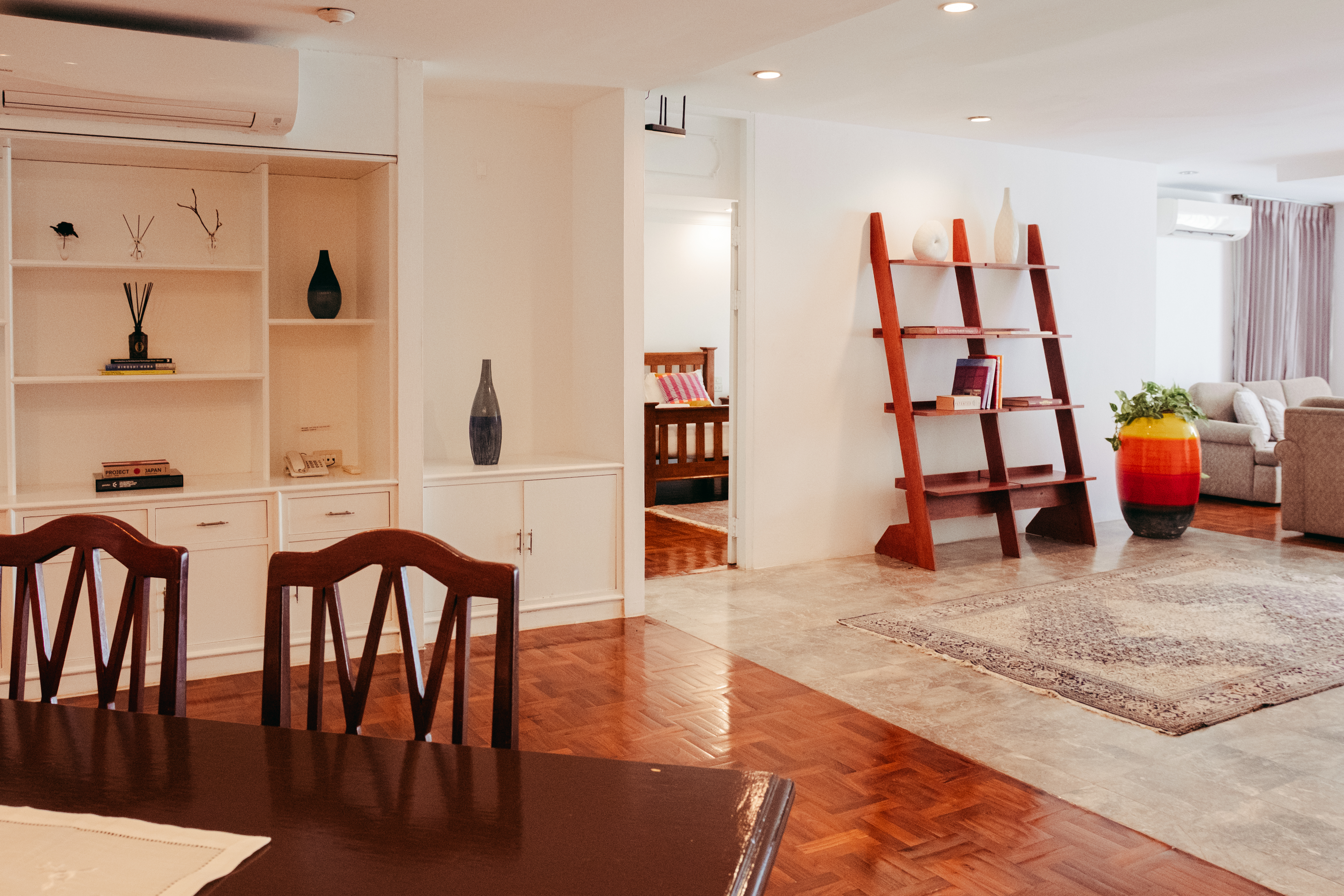 CBD 175sqm SUITE Amazing Location + Facilities
