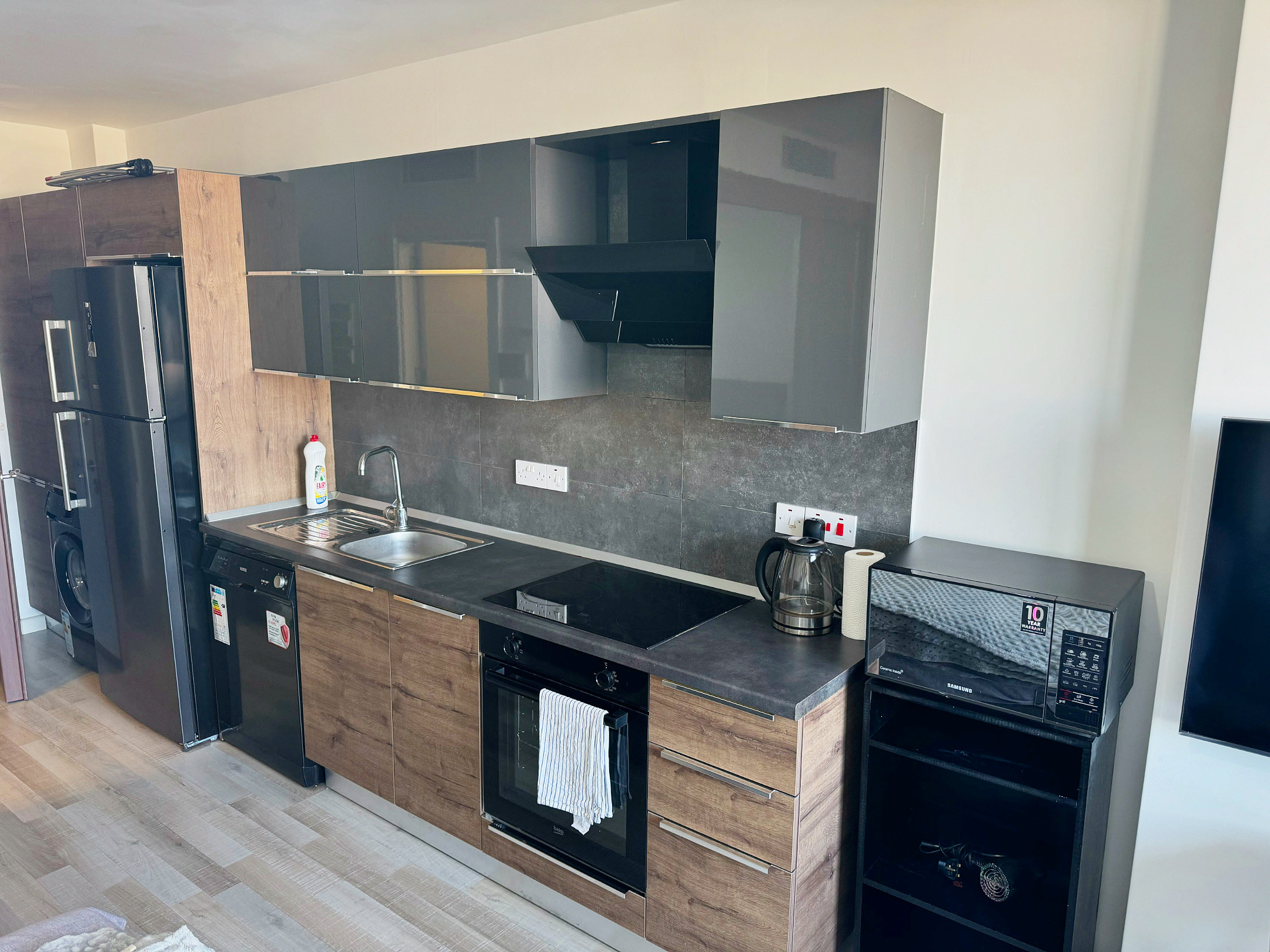 Brand NEW Studio Flat with Swimming pool and WIFI