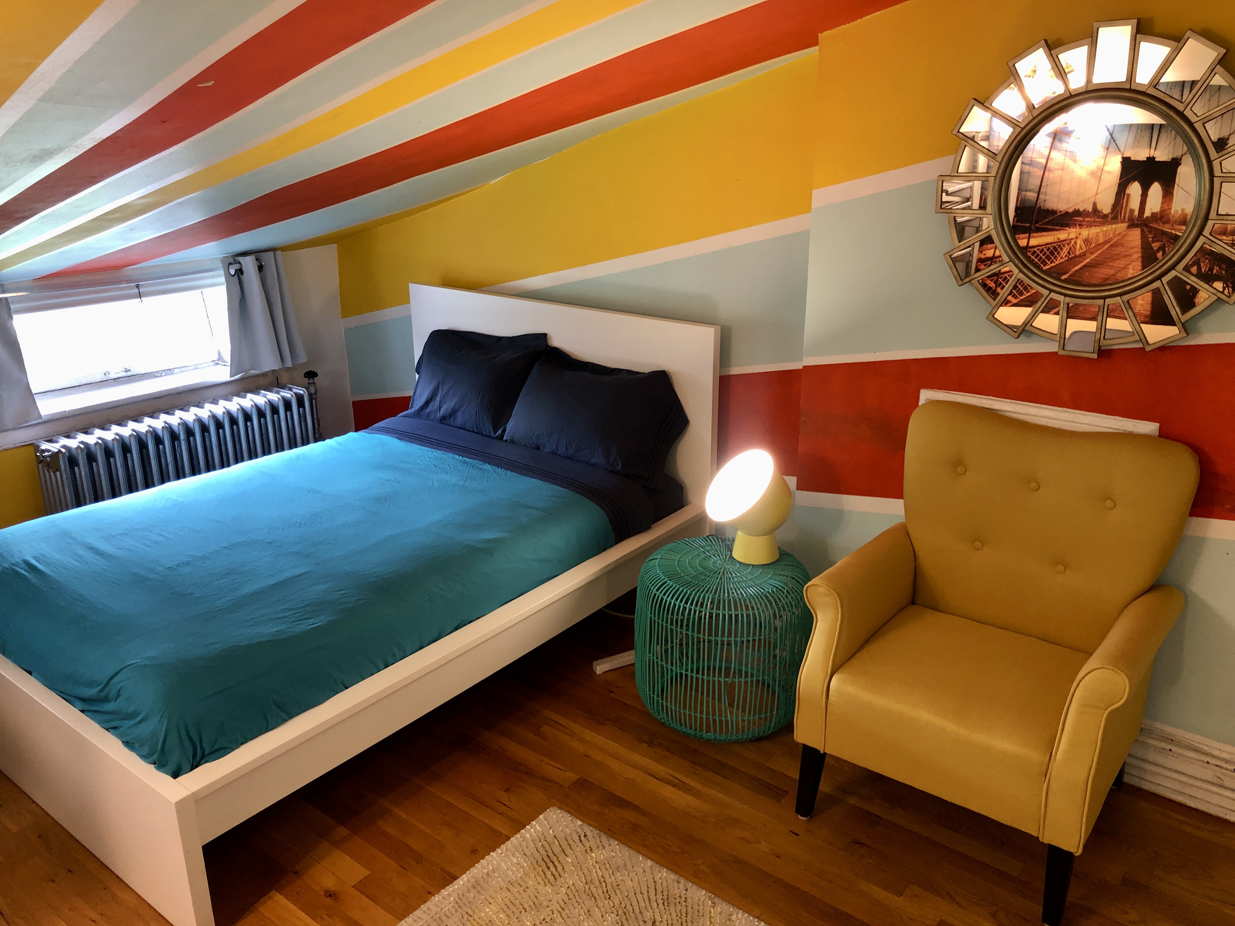 Private Sunlight Room in Brownstone Near Subway