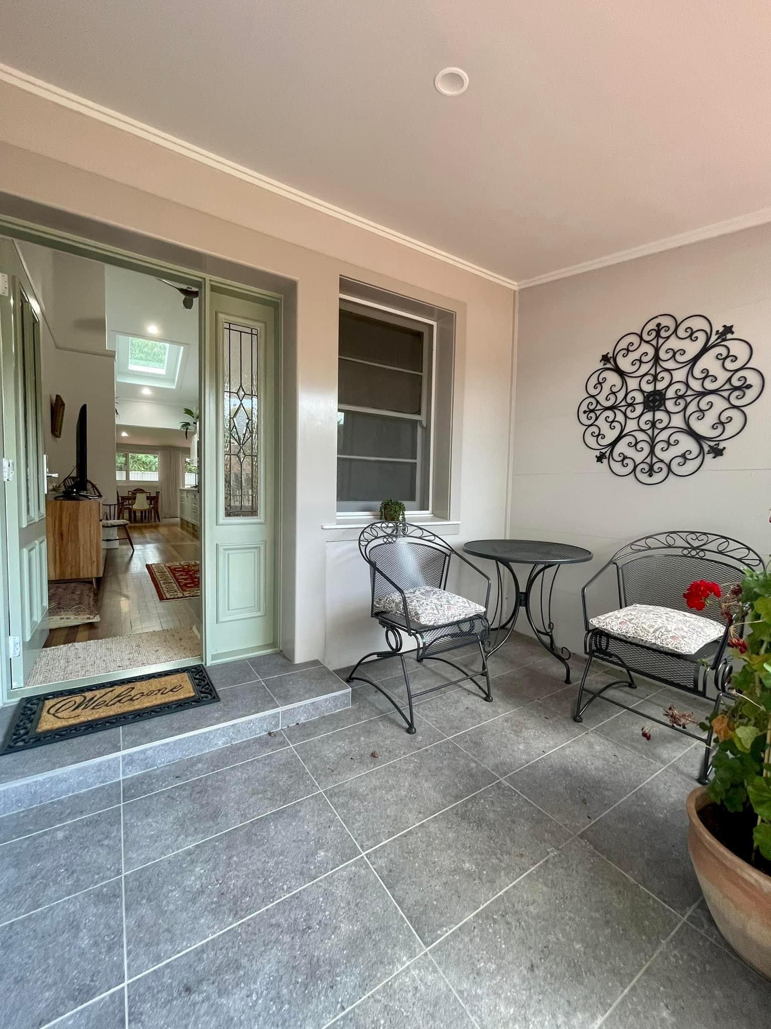Central Bliss 1 - Style and Comfort
