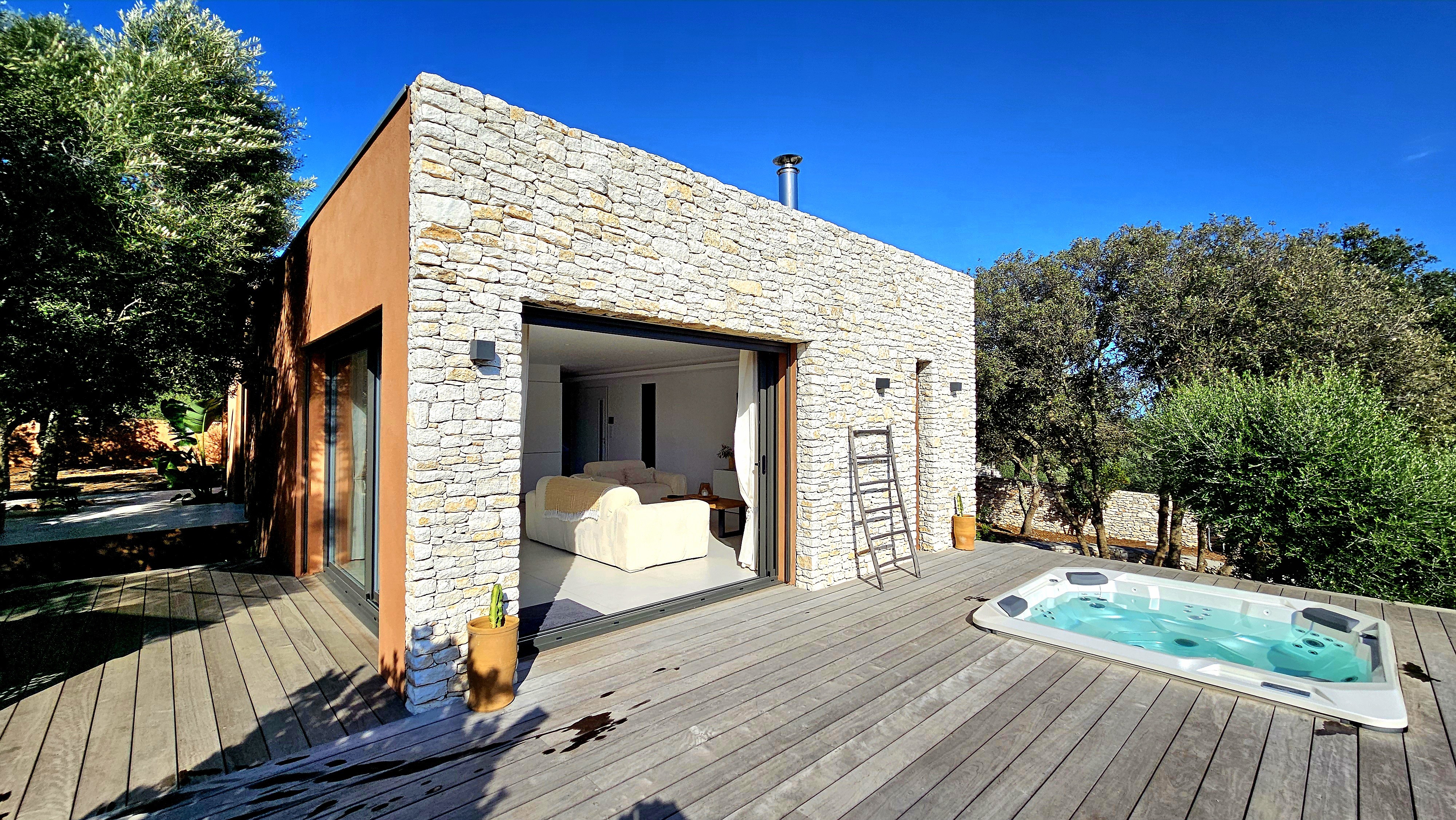 Casa LouAnge - Hot Tub - Bonifacio