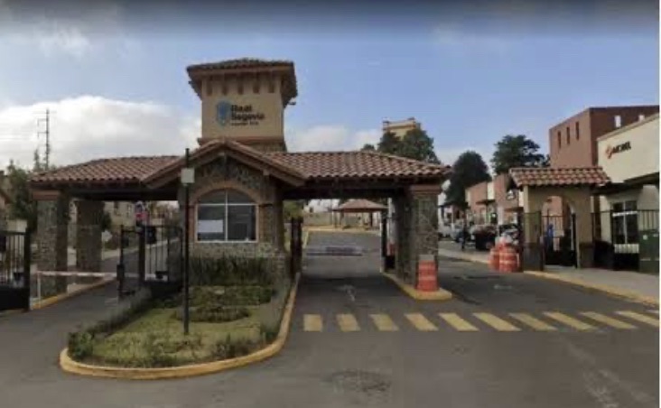 Apartamento in private area. 5min from the airport!