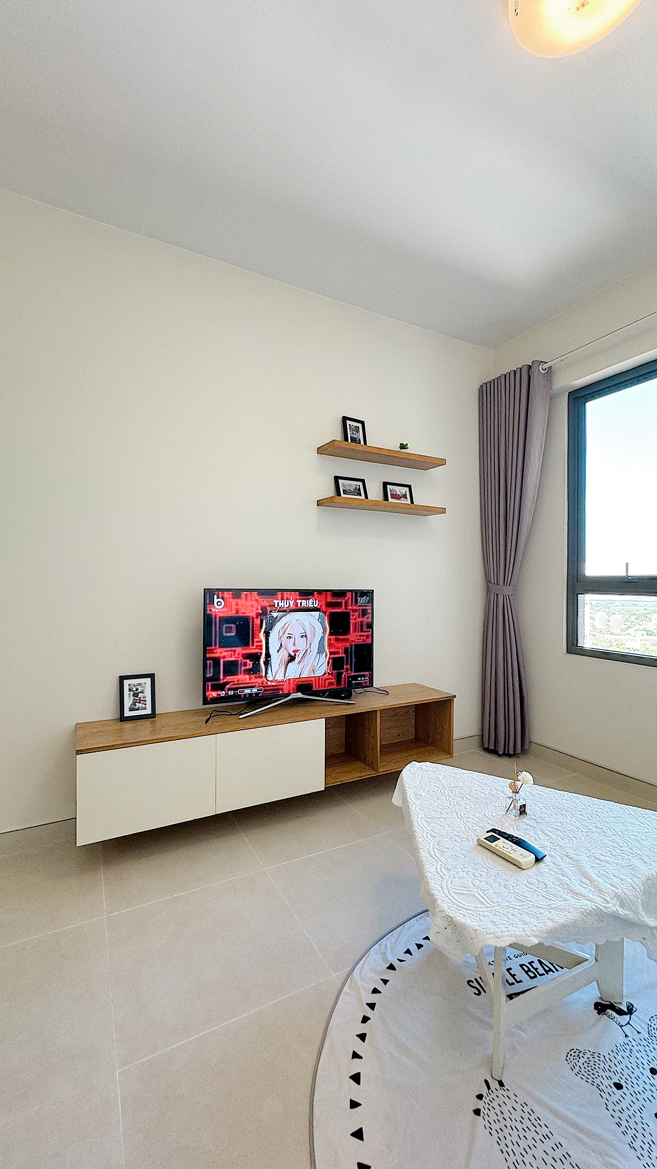 HHomes - Cozy 1BR & Pool GYM at Masteri Thao Dien