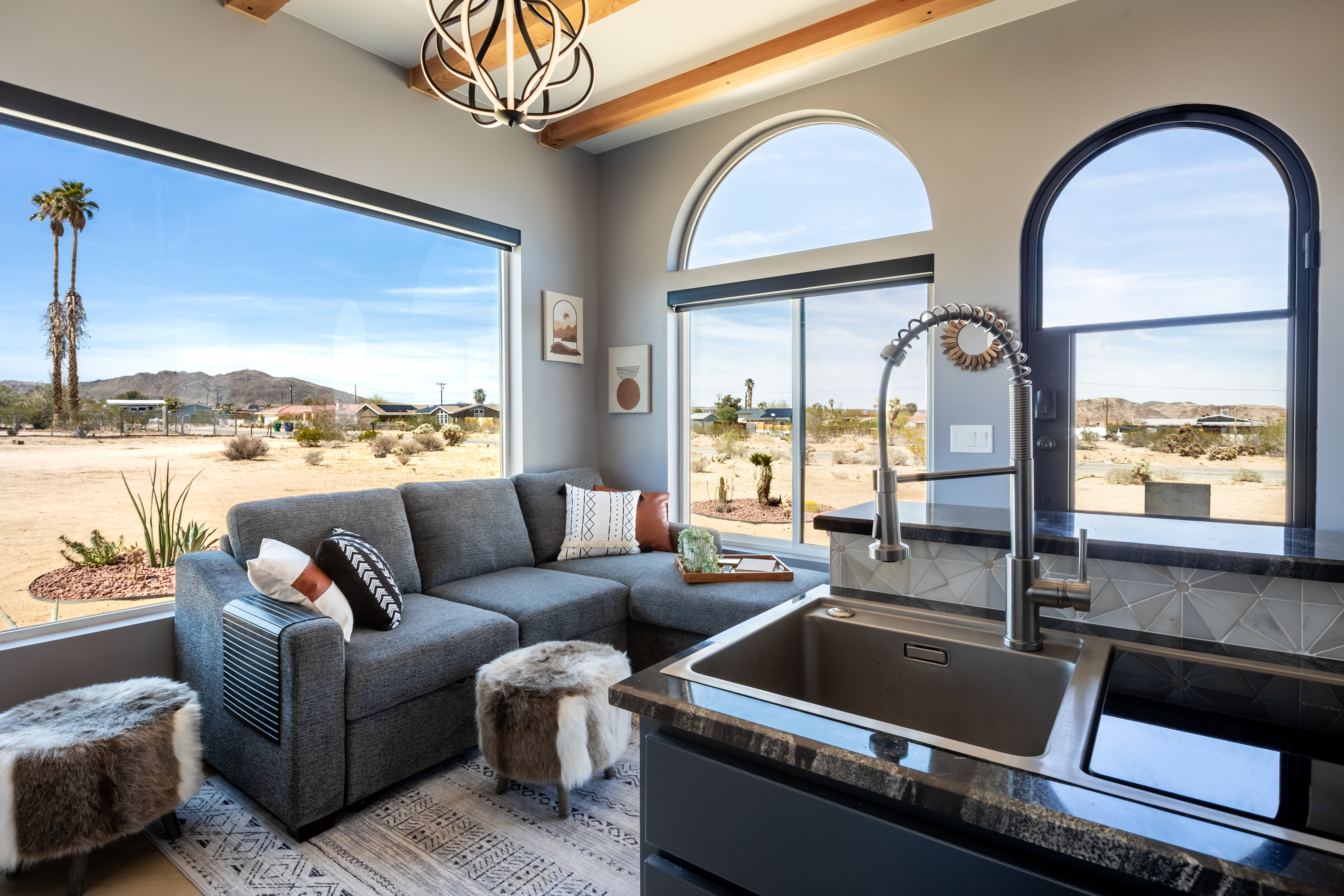 Prickly Paradise | Tiny Modern Stay+HotTub+FirePit - Tiny houses