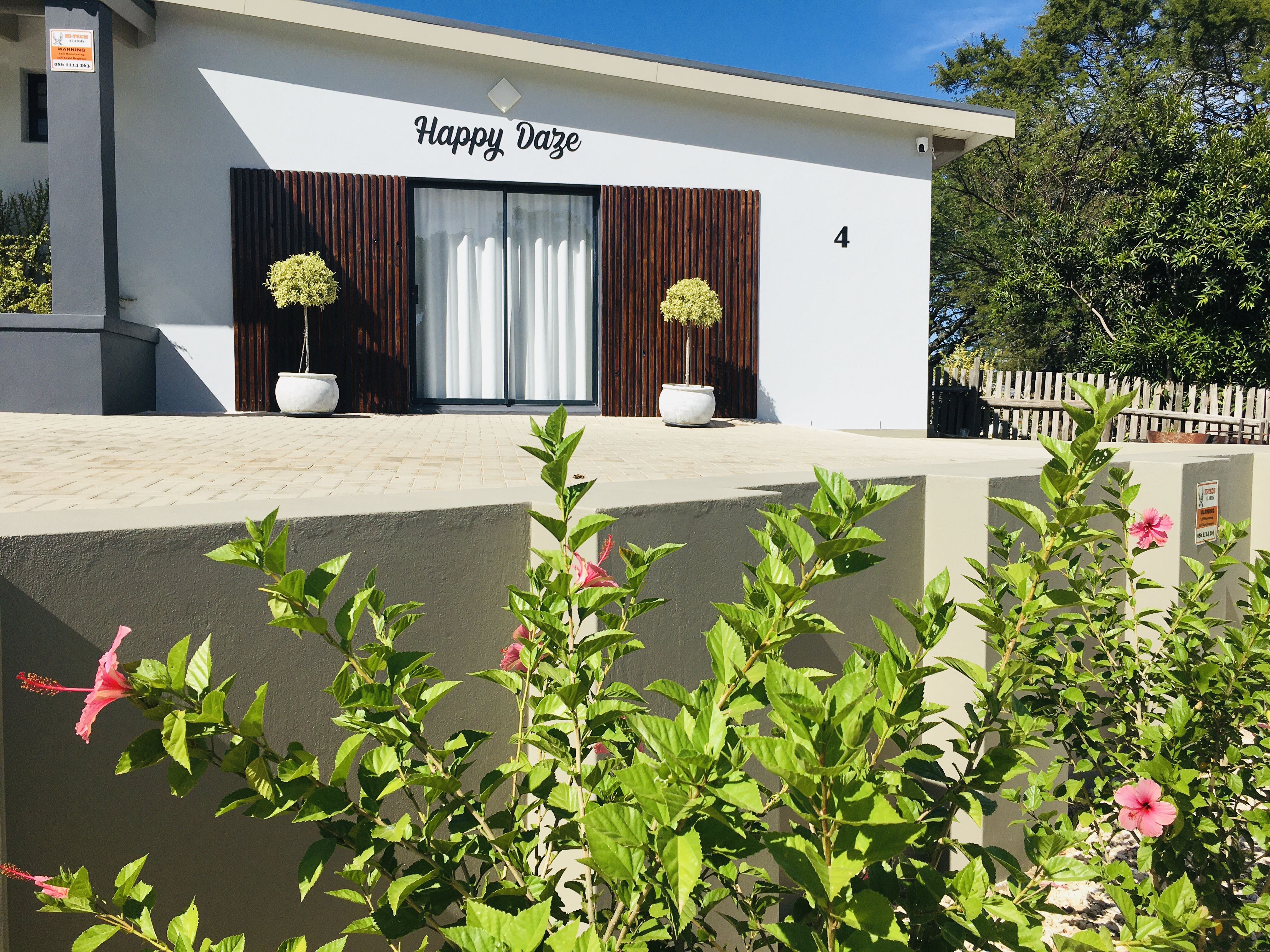 Happy Daze: Self catering & Loadshedding Proof!