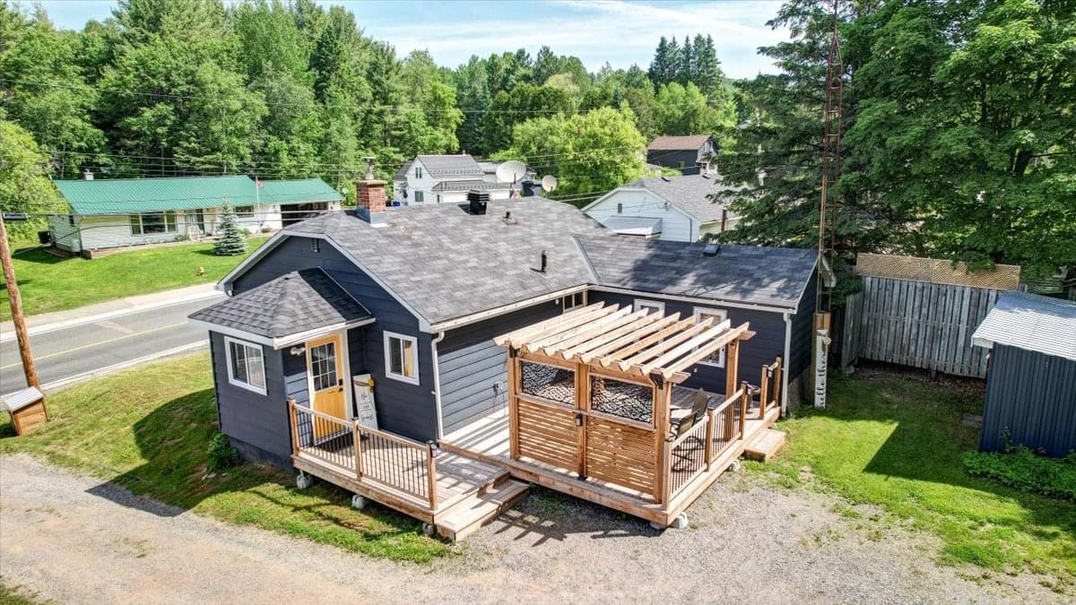 The Cozy Inn Bancroft
