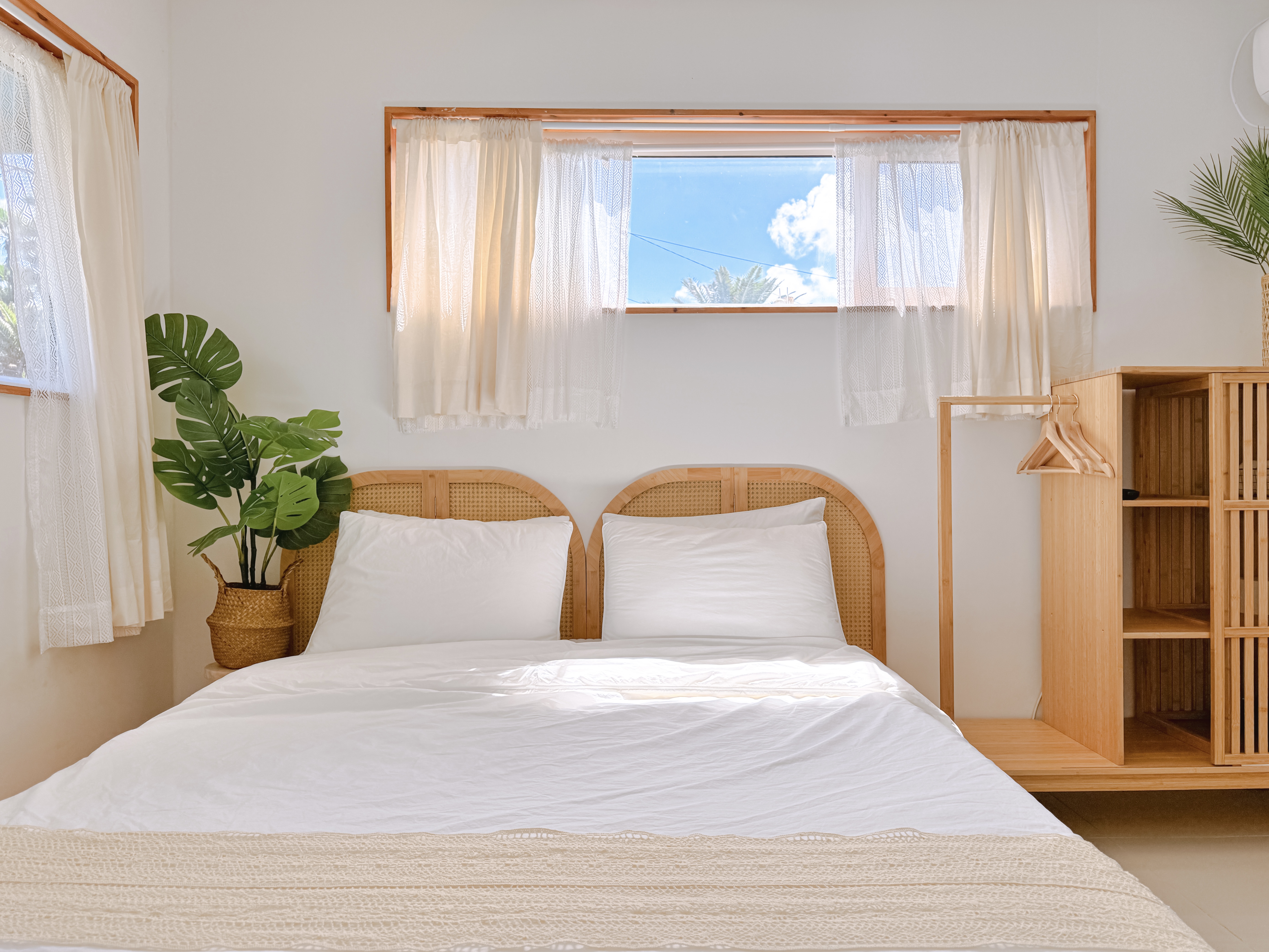 Riin Jeju Relax Room 103/(2 people) Sanbangsan Gamseong Accommodation with Mystic Sagye Coastal Drive Course and Palm Tree Front Yard
