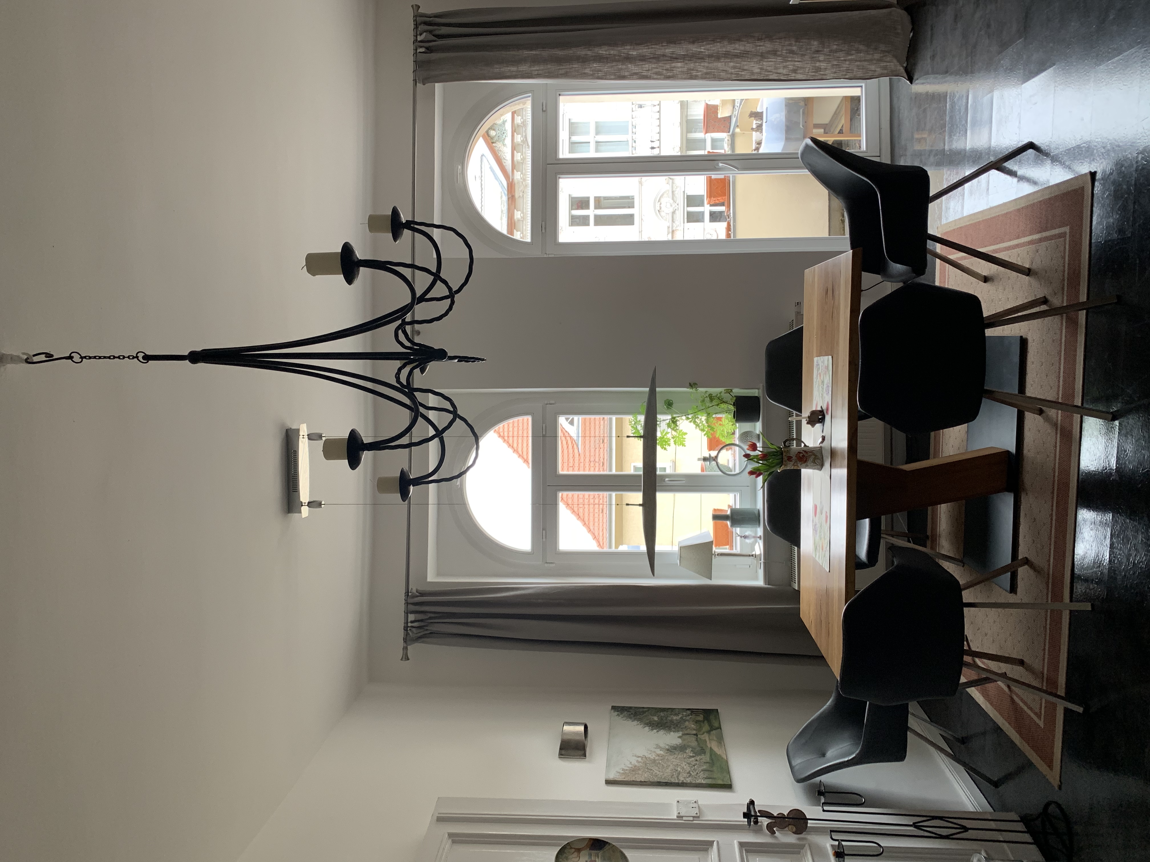 Lakeside suite in lovely apartment
