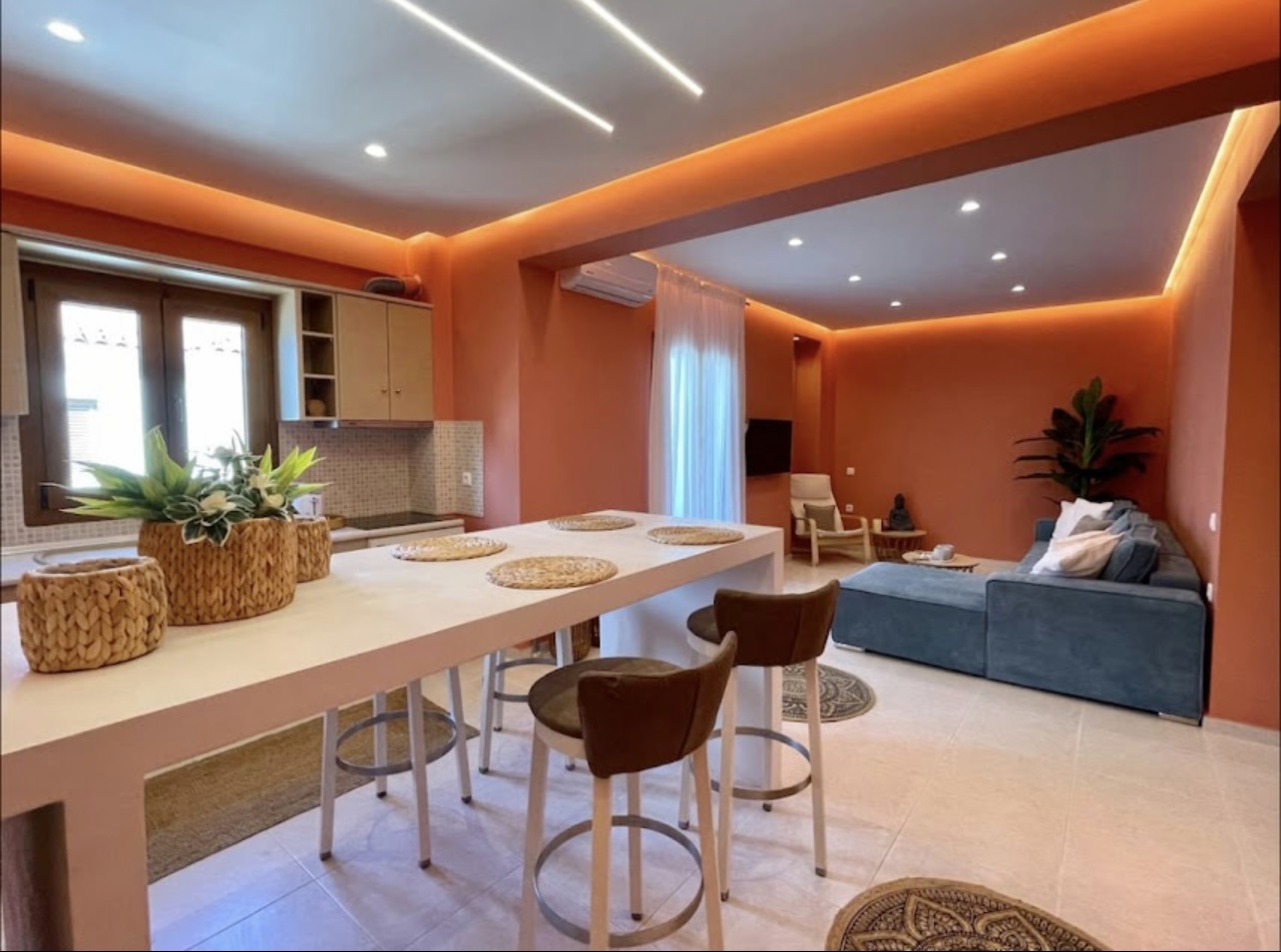 #Cynthia - Christine’s House
