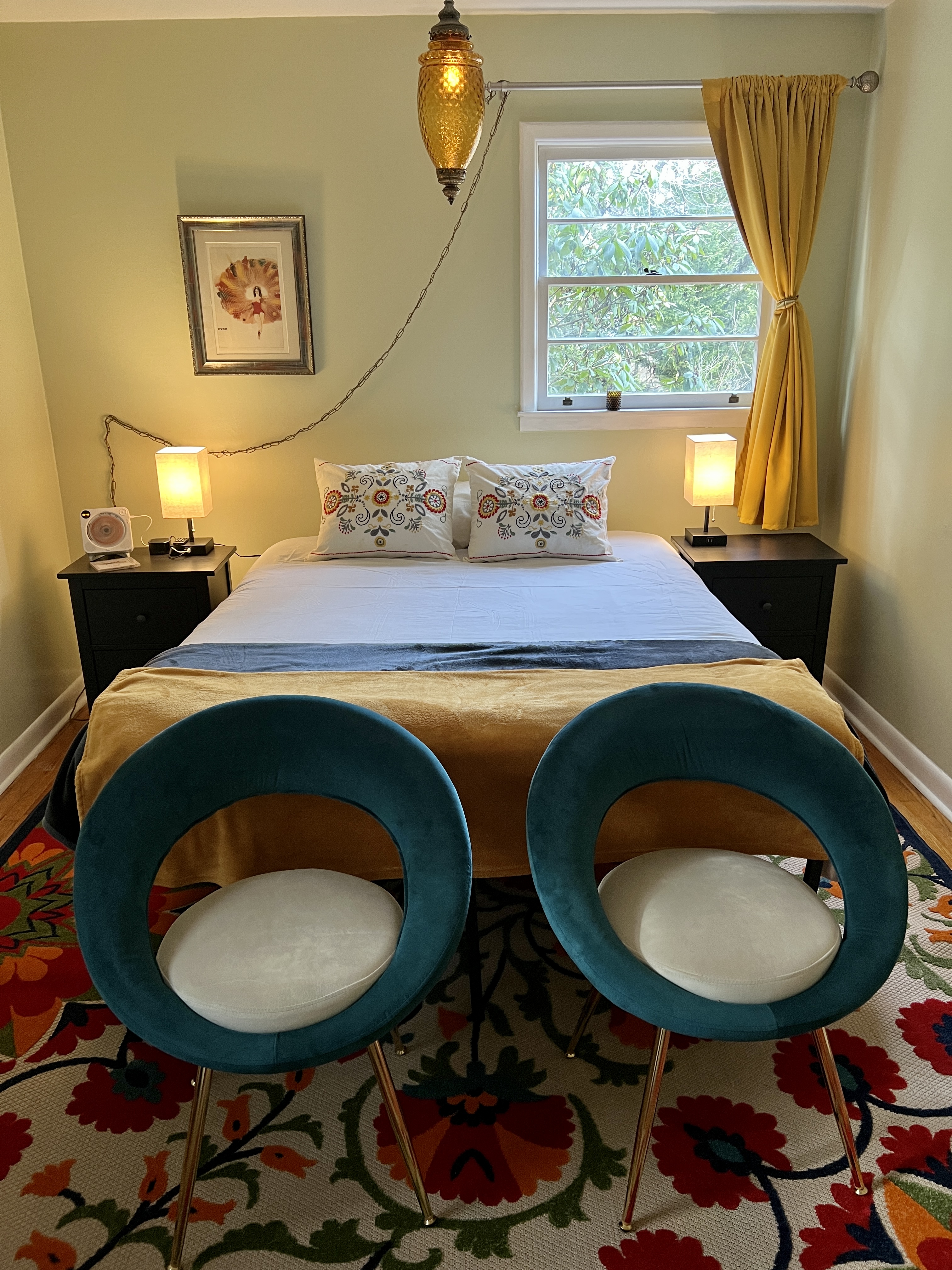 Happy Haven w/ hottub, Gym, & hammocks in West AVL in 28806, Asheville