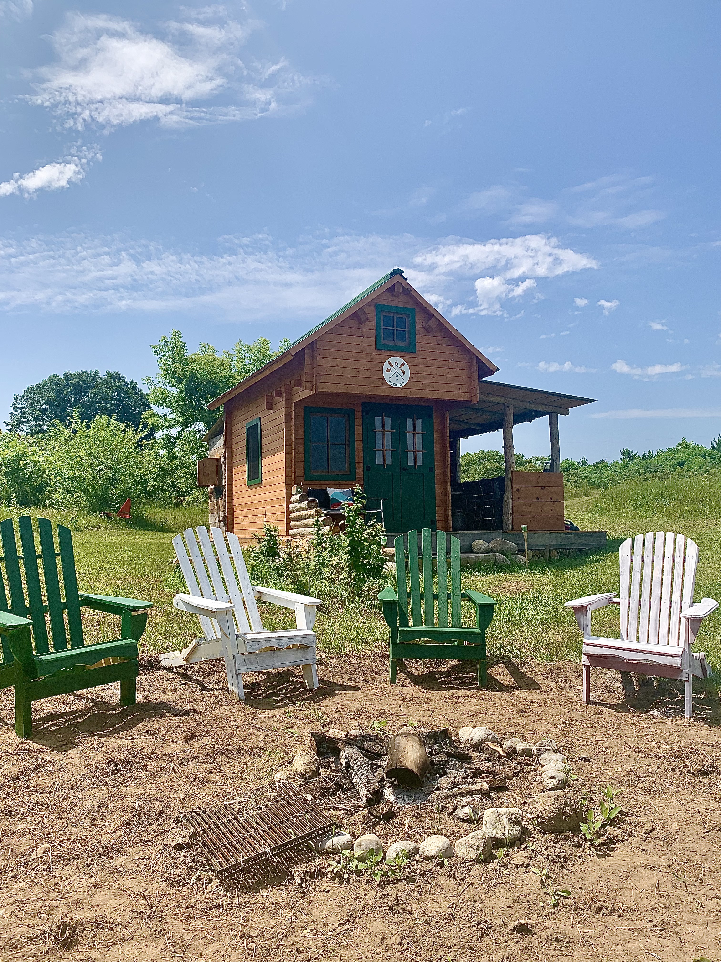Tiny Oaks Cabin