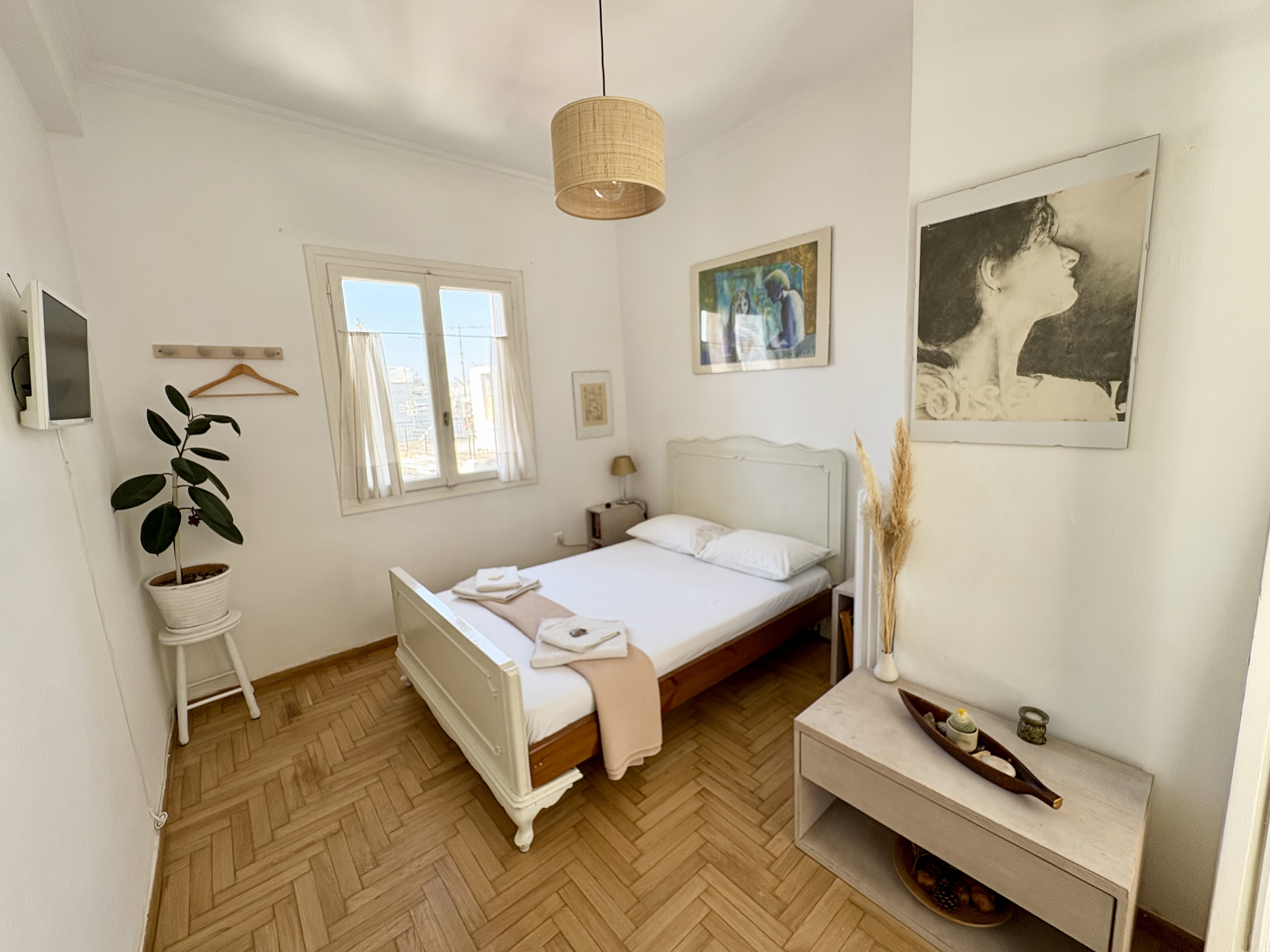 Sunny Penthouse near centre with Acropolis view