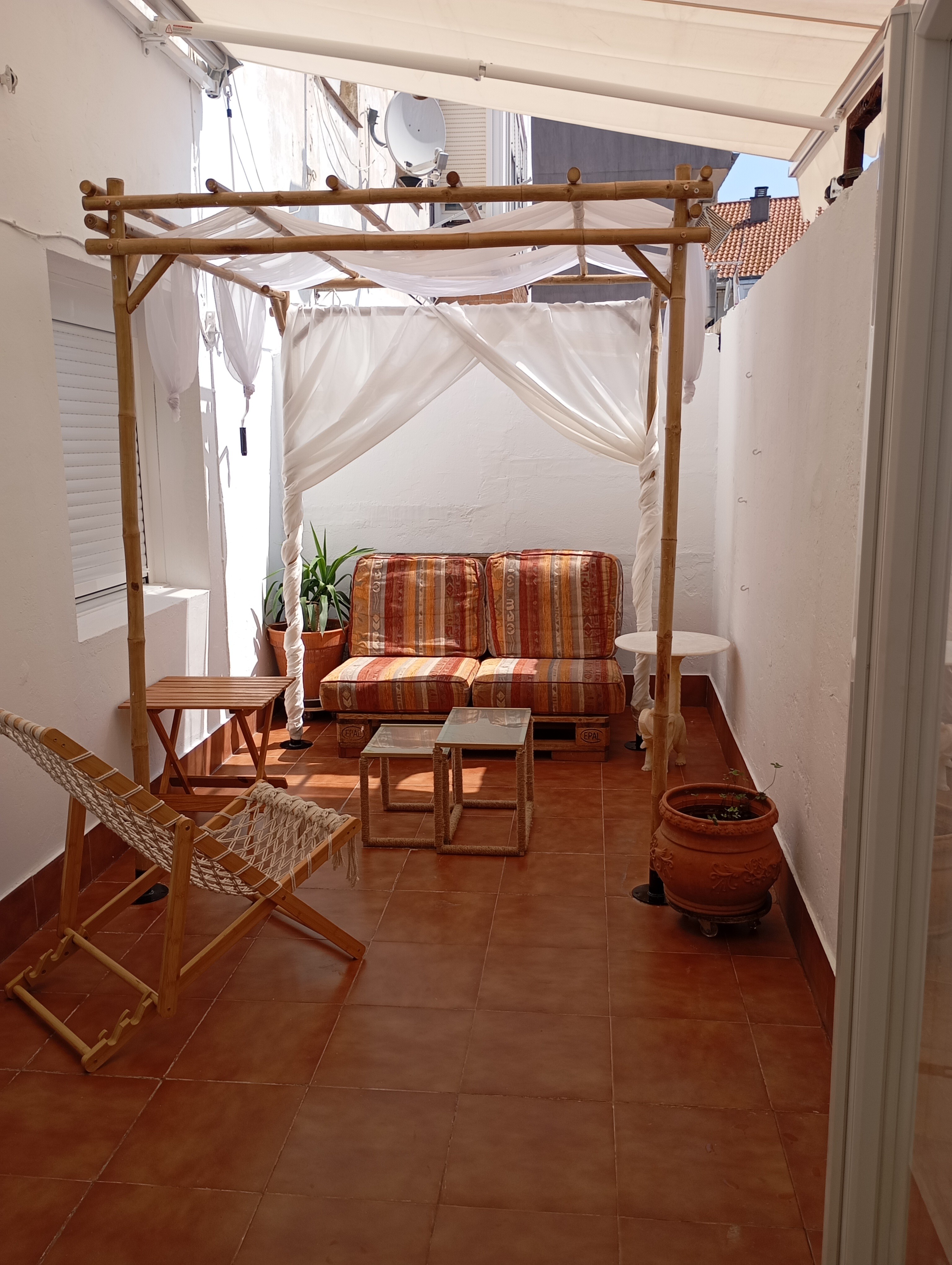 Apartment with terrace