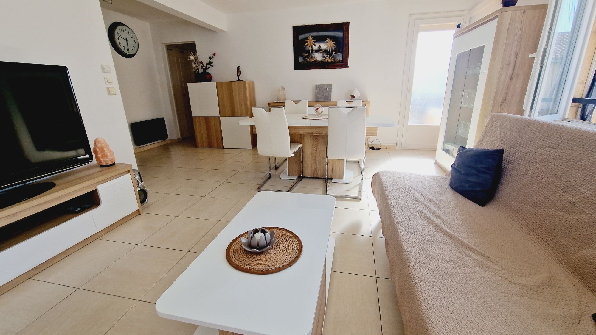 60 square meter downtown apartment near shopping