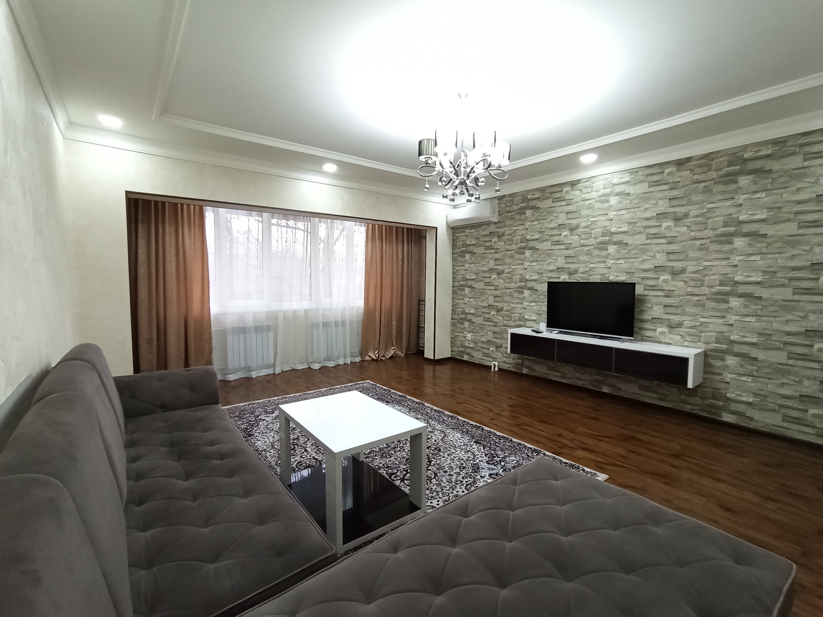 Modern apartment in city center