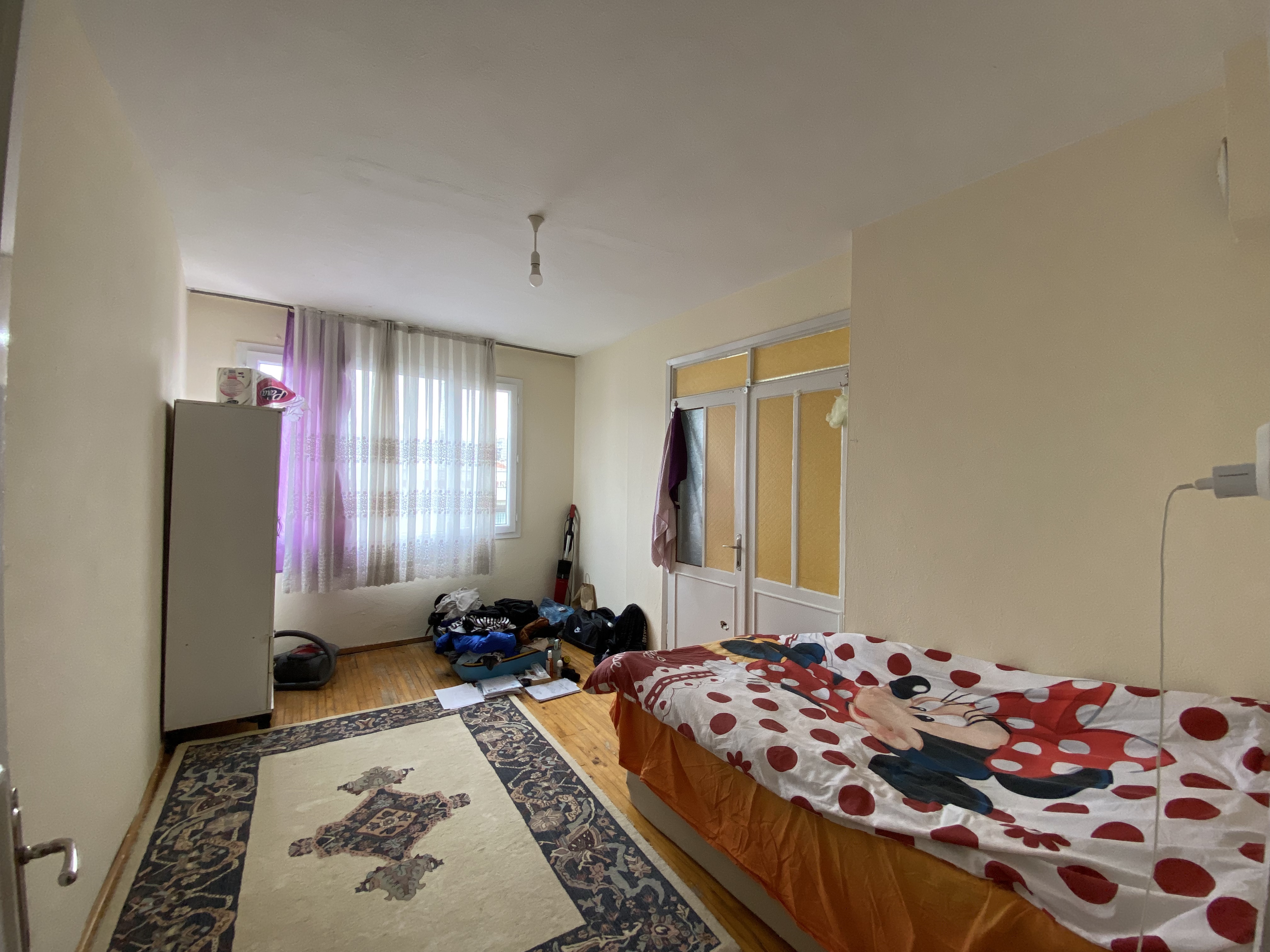 Easy transportation rental room