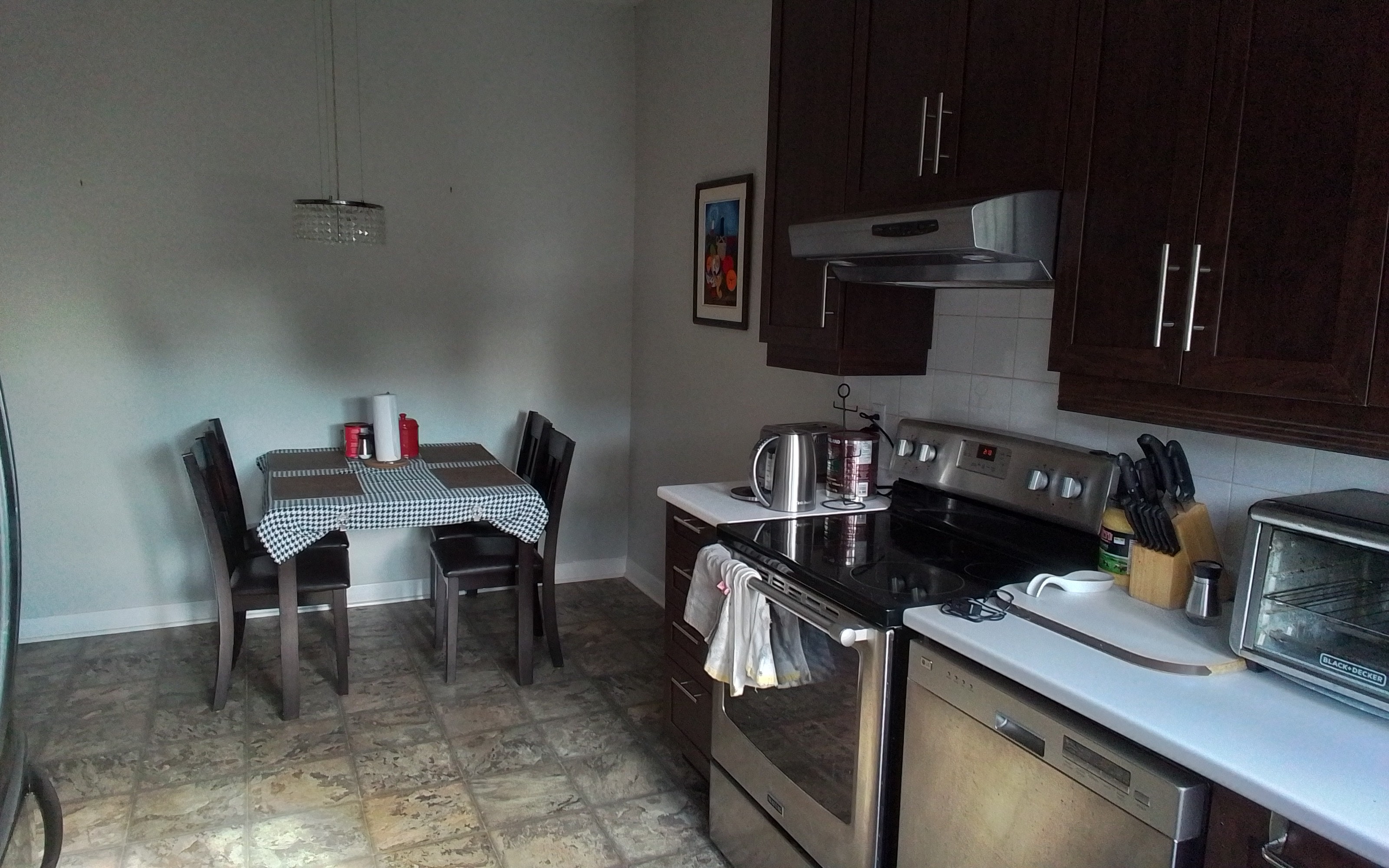 Room(ch2), Shared Space, Near Airport