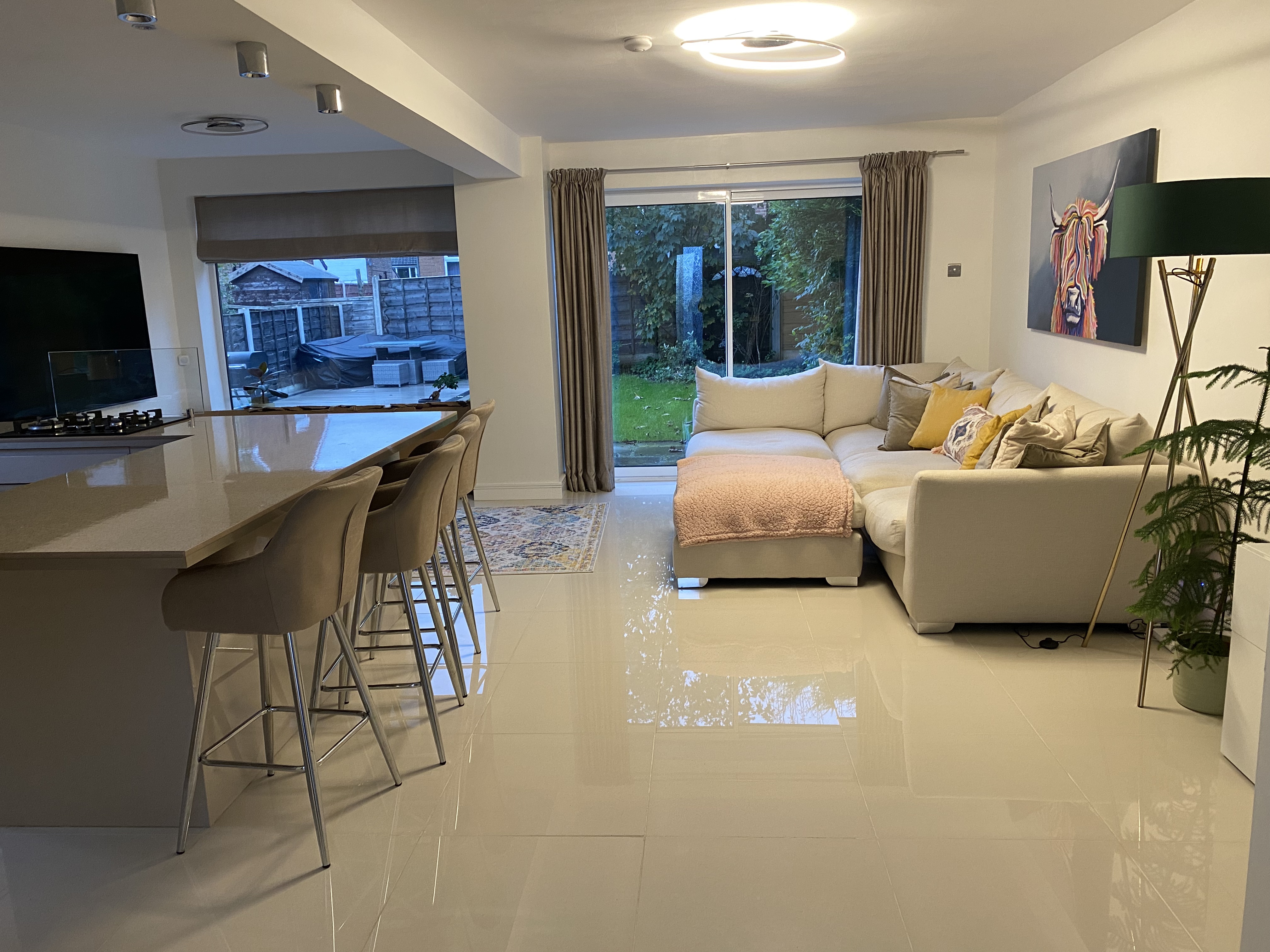 3 Bed Lovely Modern House