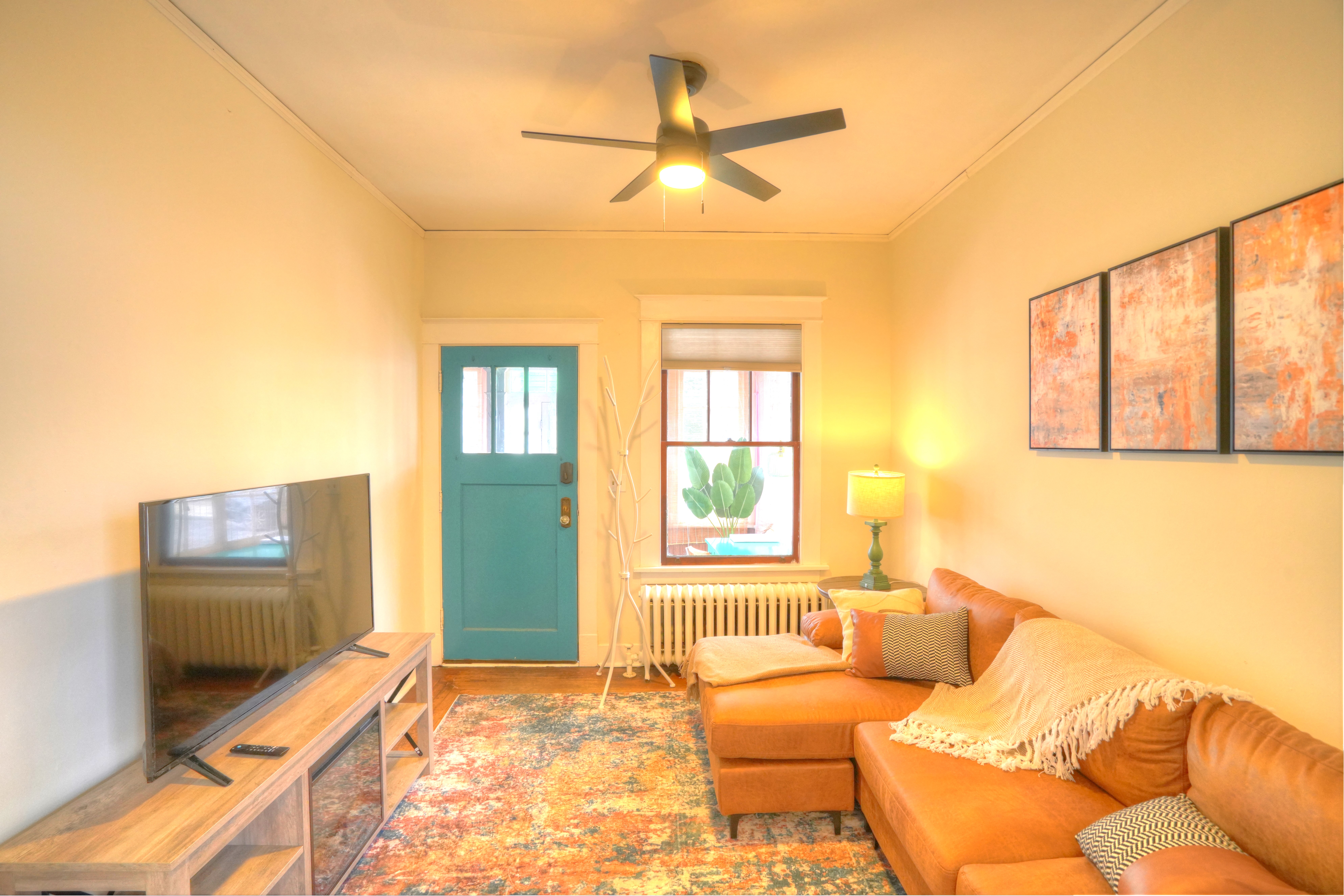Fully Furnished 2BR- 5 min to Albany Med Downtown in FIRST WARD, Albany